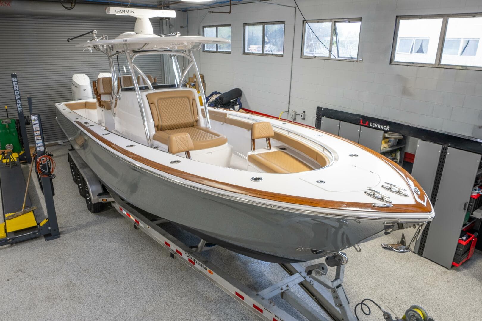 2023 Valhalla Boatworks V-33 — photo 25