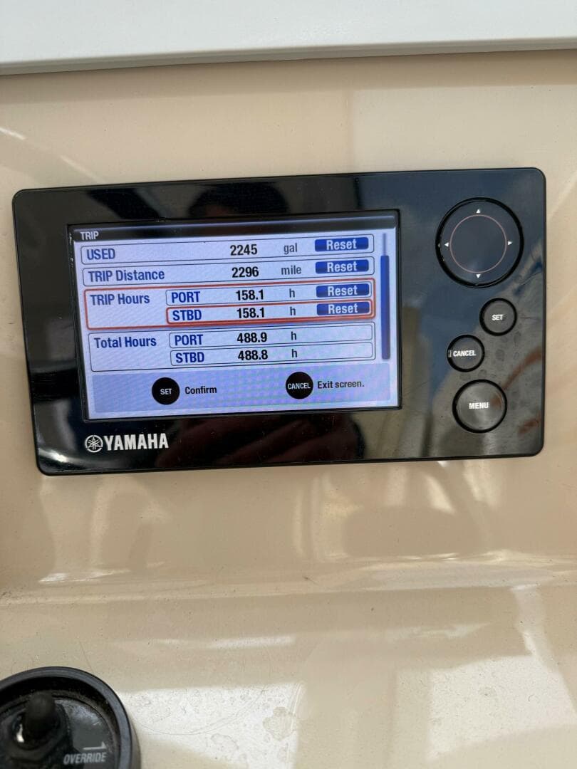 2017 Pursuit OS 325 Offshore — photo 22