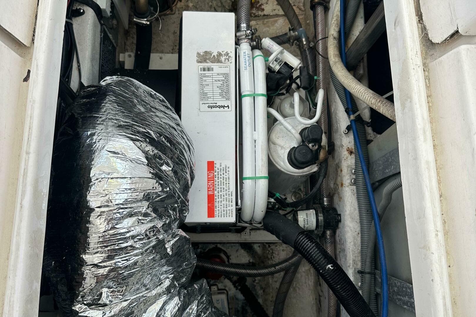 1998 Rampage 28 Express — photo 10