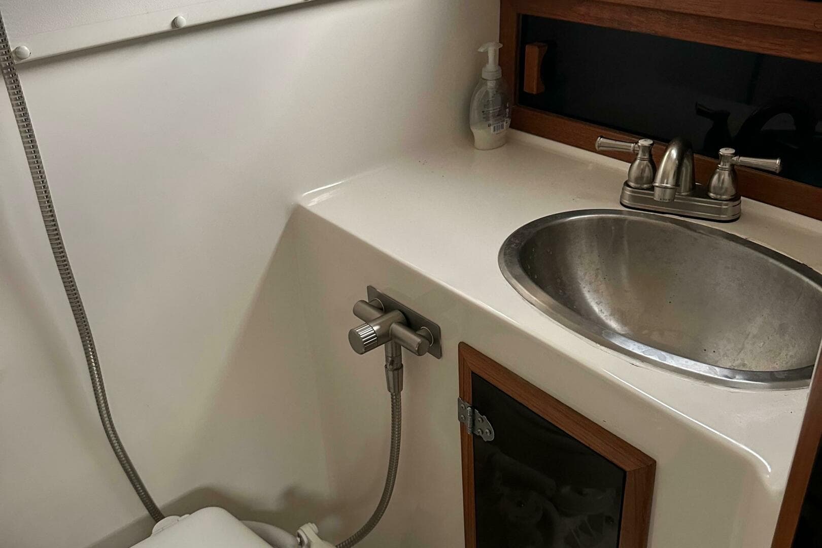 1998 Rampage 28 Express — photo 9