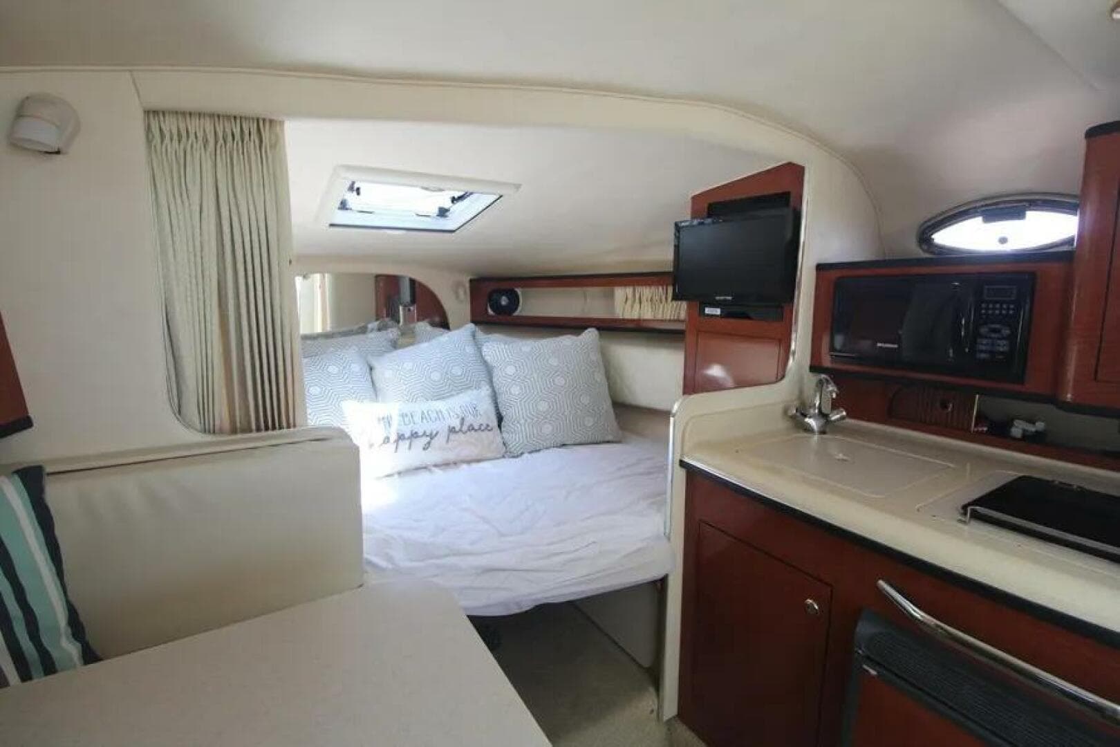 2004 Sea Ray 280 Sundancer — photo 11