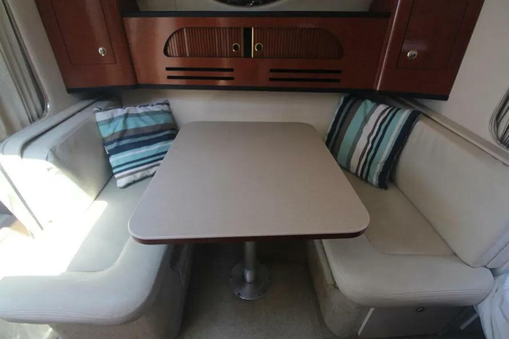2004 Sea Ray 280 Sundancer — photo 14