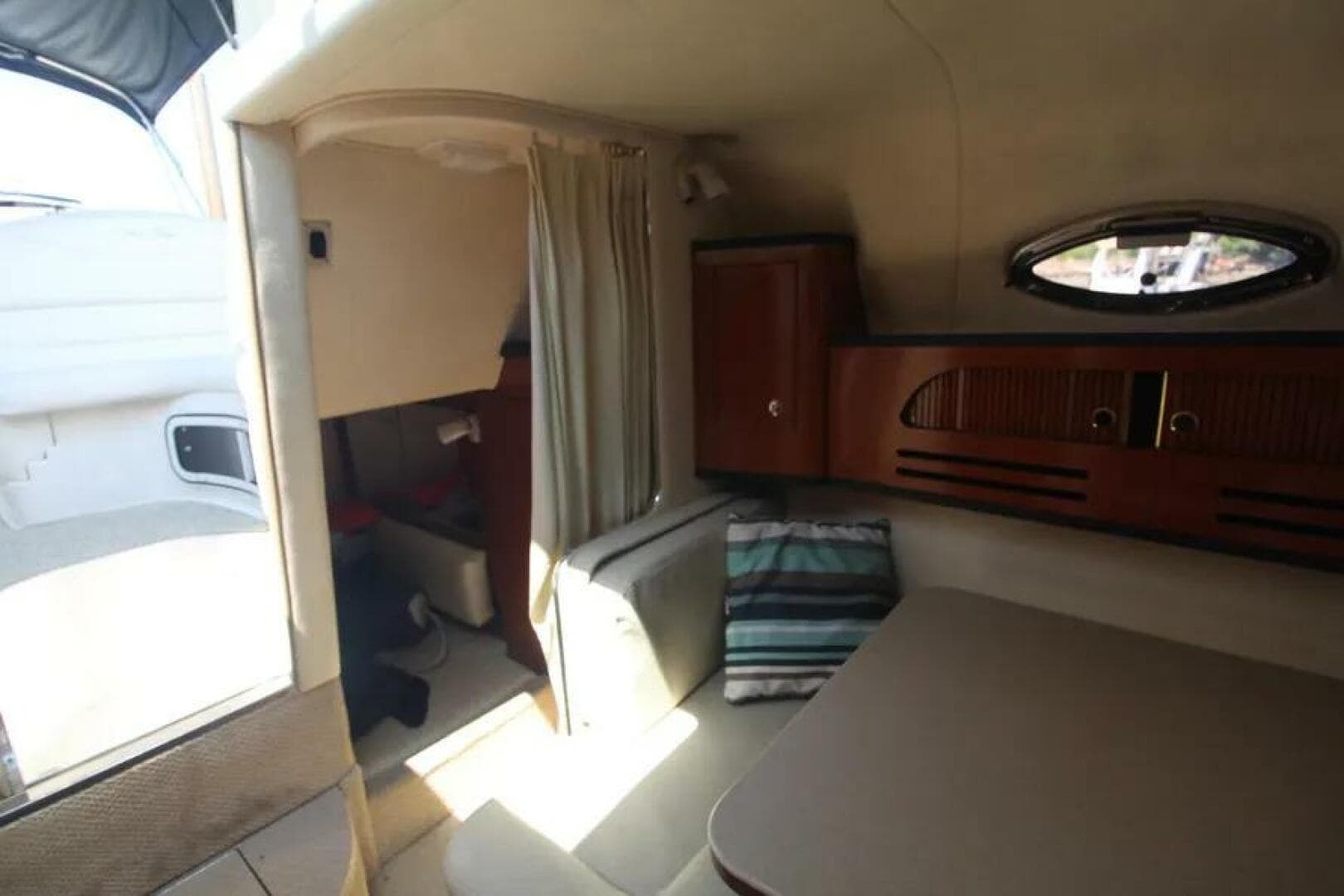 2004 Sea Ray 280 Sundancer — photo 16