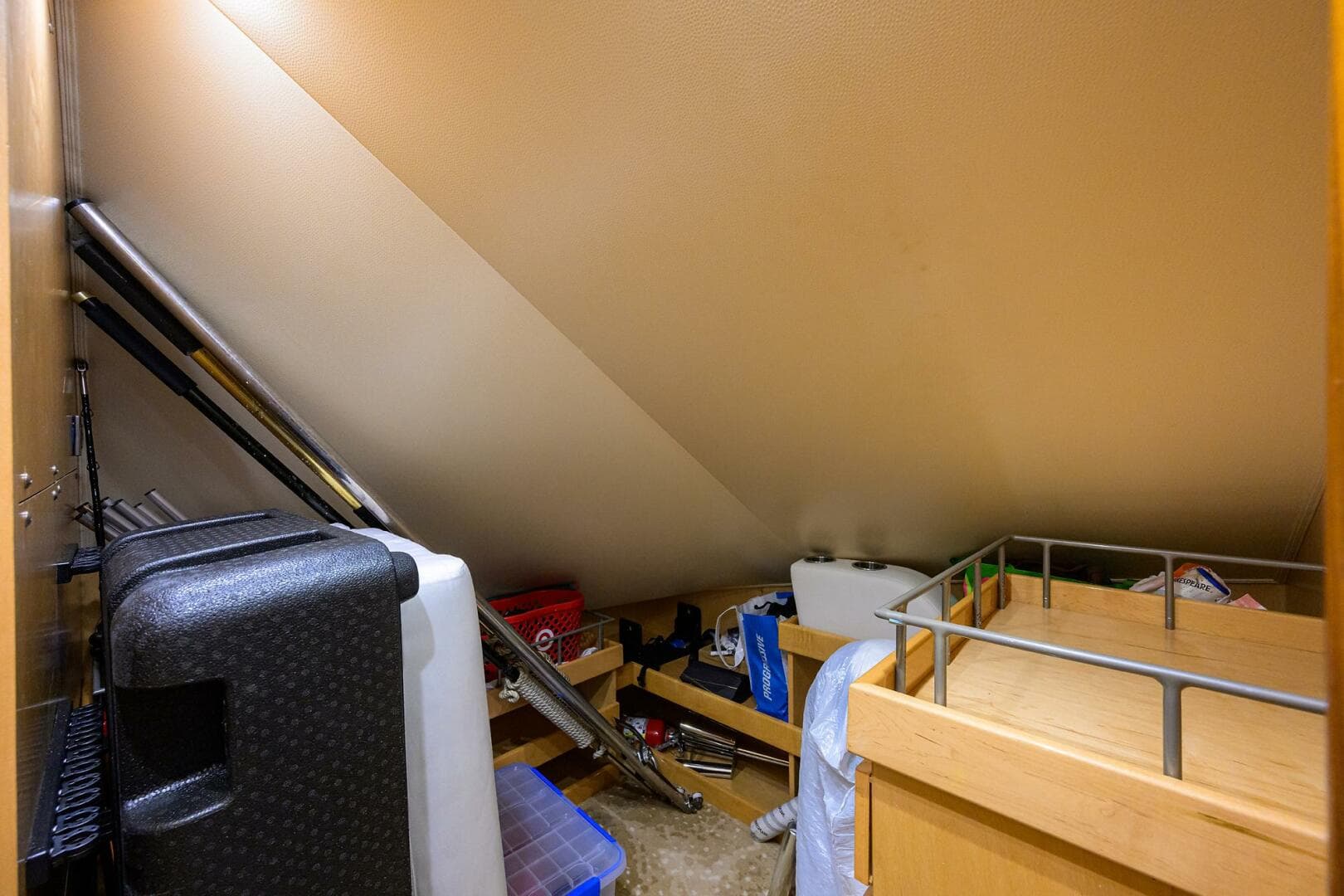 2014 Viking Enclosed Bridge — photo 19