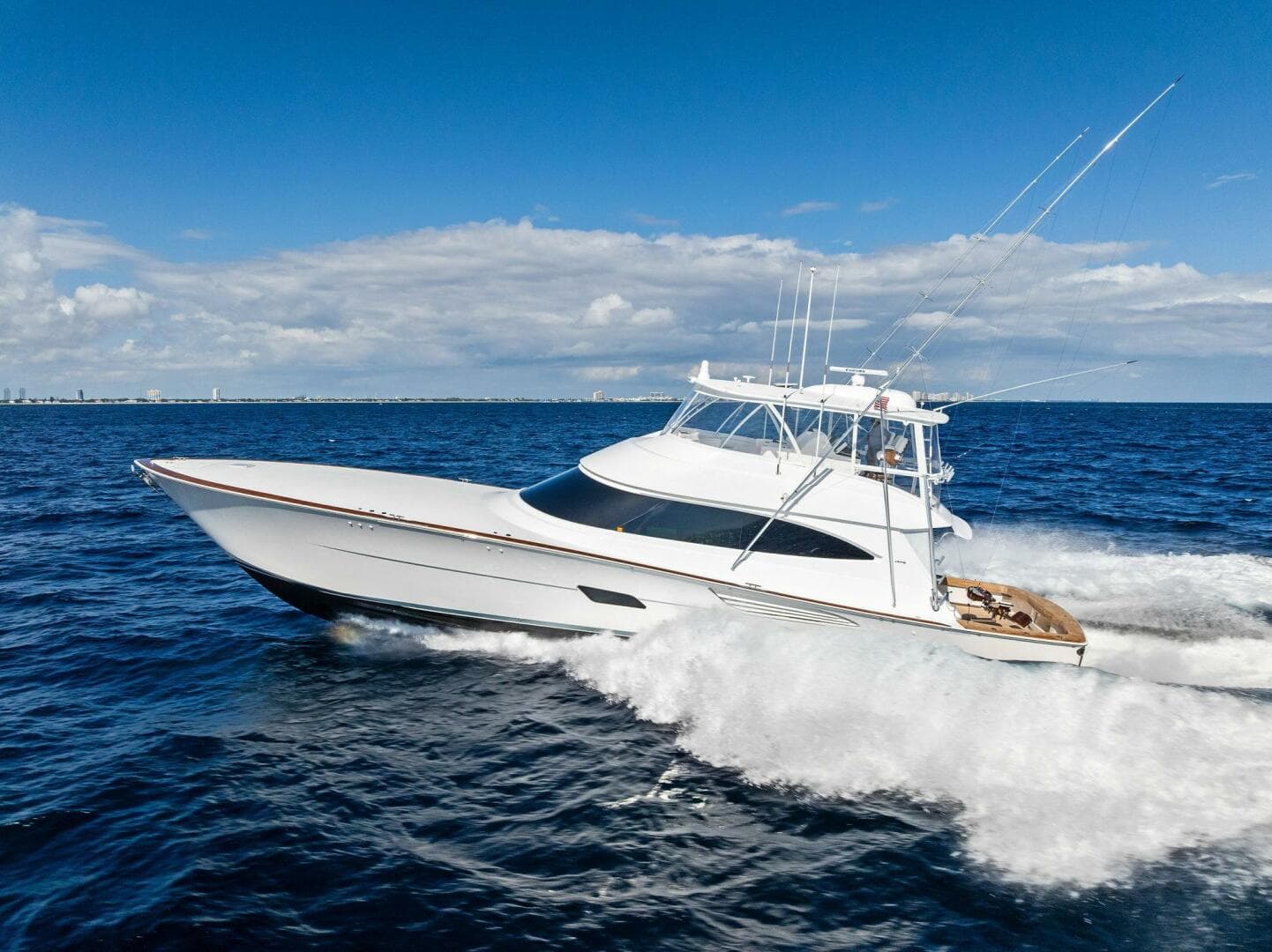 2026 Viking 82 Convertible — photo 159