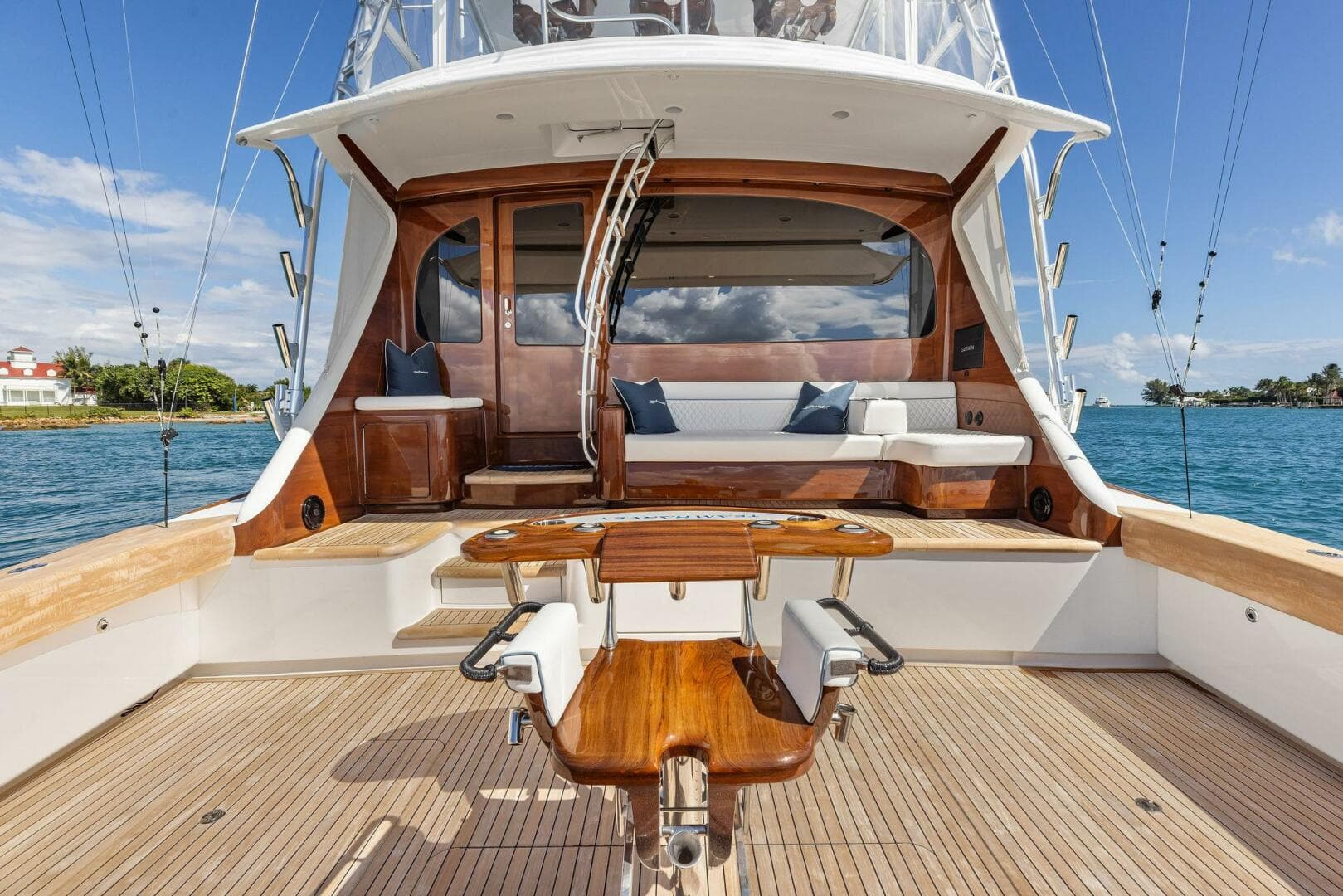 2026 Viking 82 Convertible — photo 122