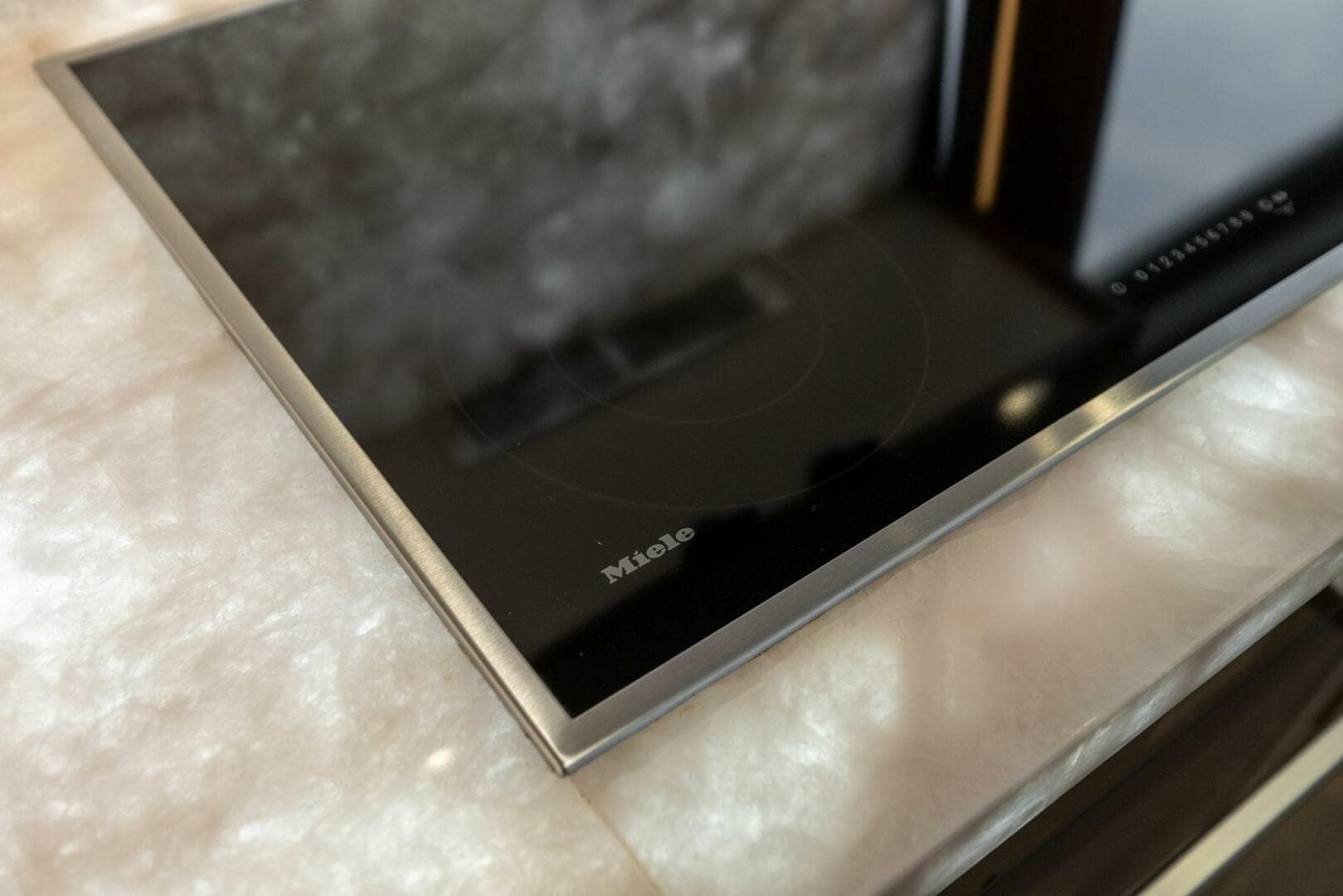 2026 Viking 82 Convertible — photo 19