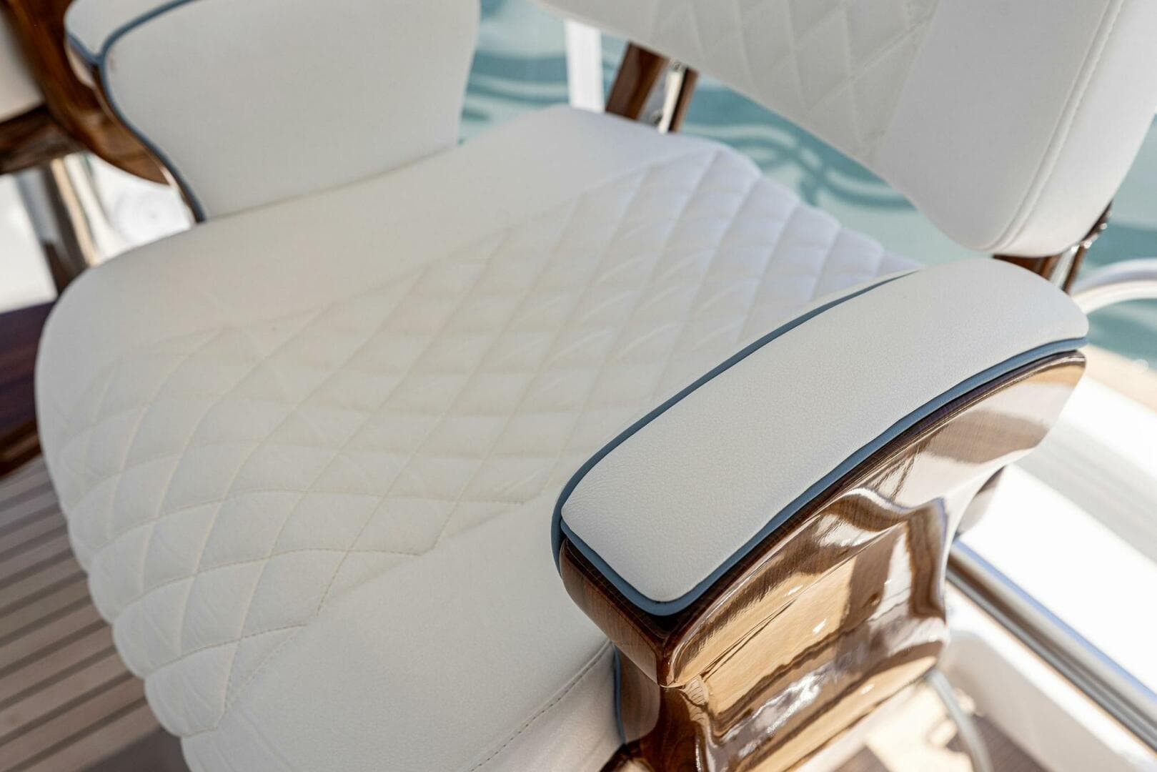 2026 Viking 82 Convertible — photo 110