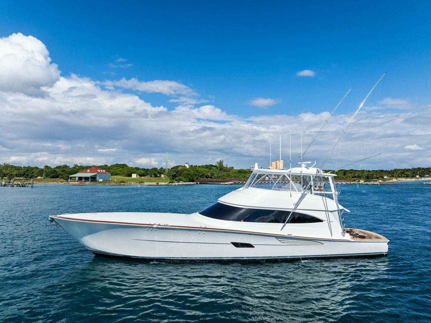 2026 Viking 82 Convertible — photo 184