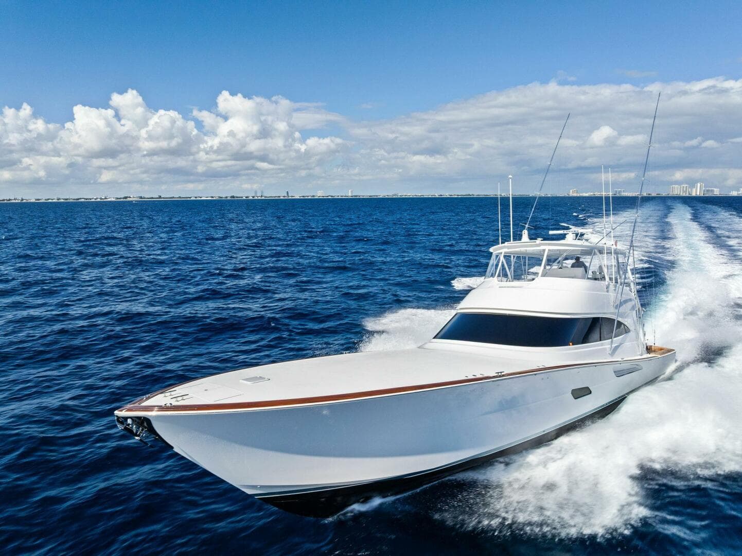 2026 Viking 82 Convertible — photo 156