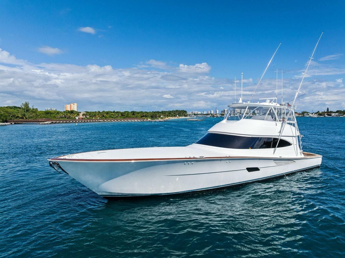 2026 Viking 82 Convertible — photo 182