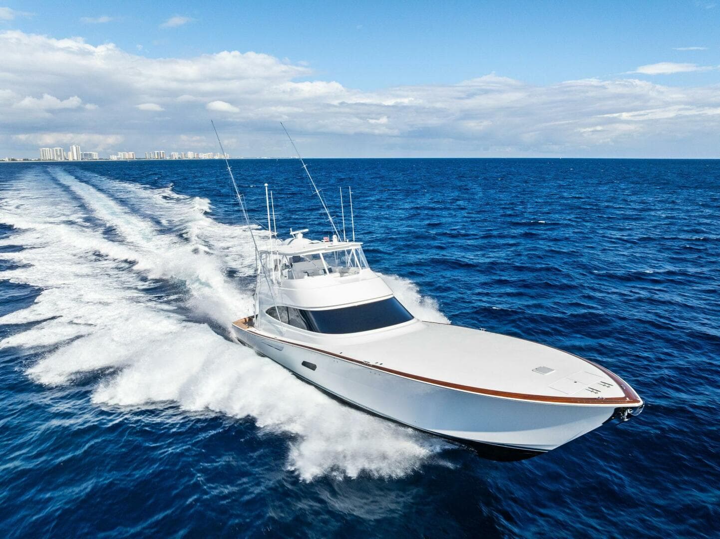 2026 Viking 82 Convertible — photo 153