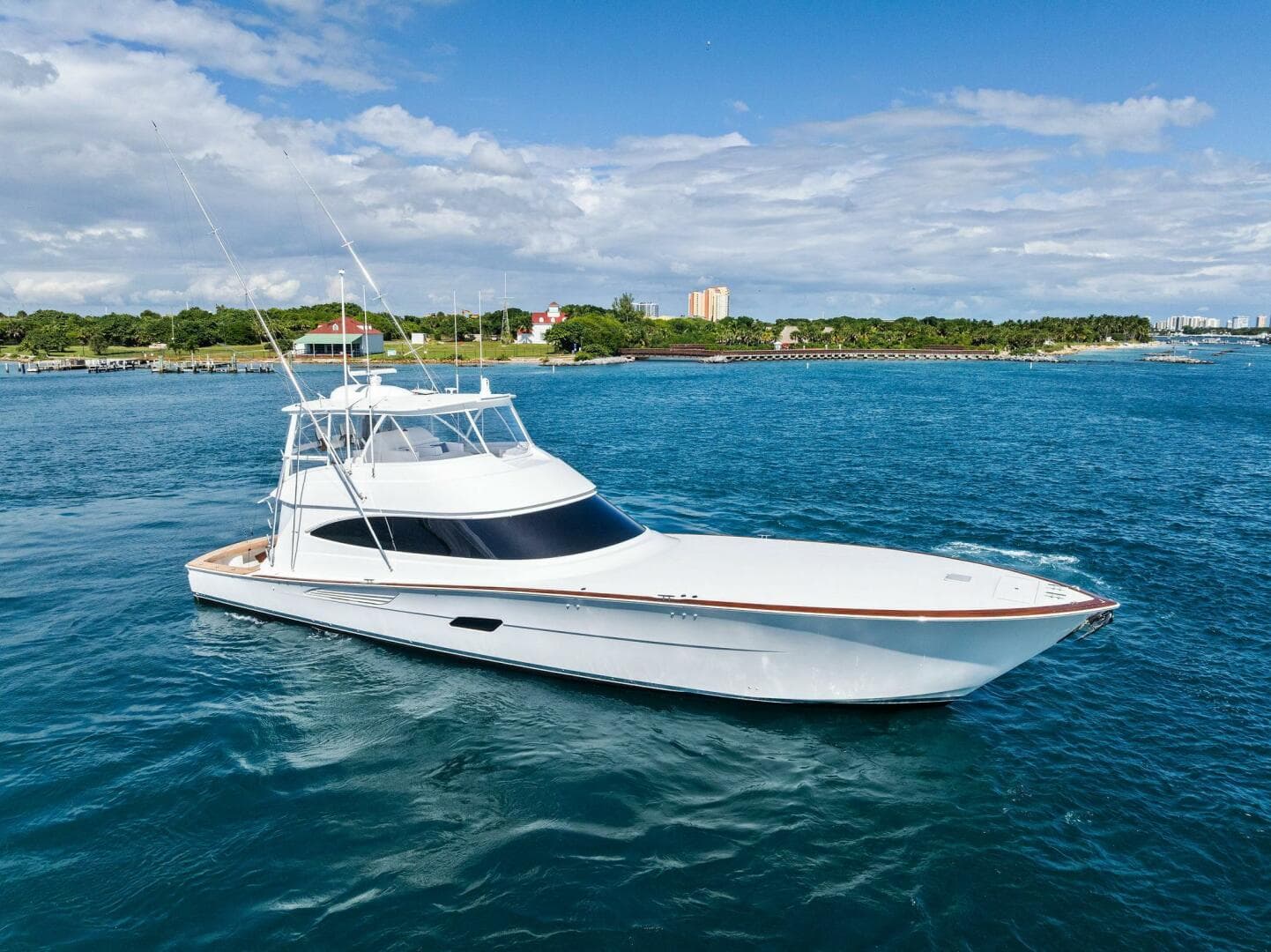2026 Viking 82 Convertible — photo 175