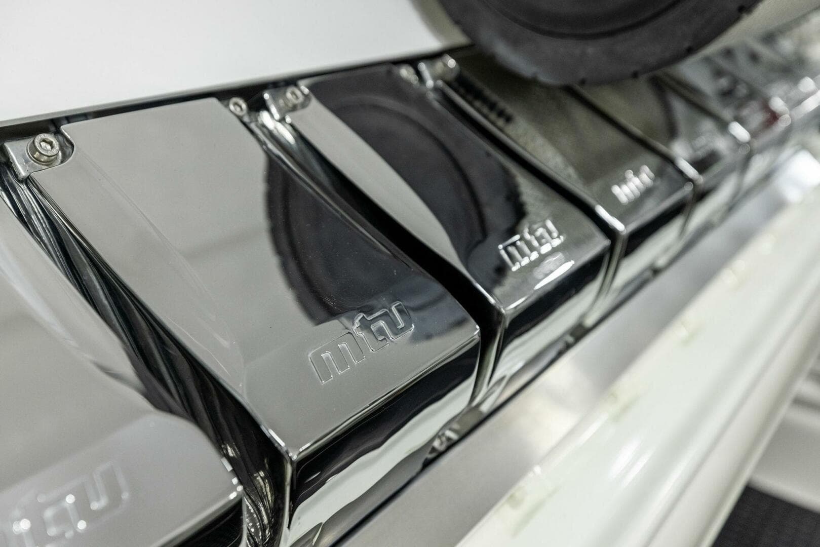 2026 Viking 82 Convertible — photo 140