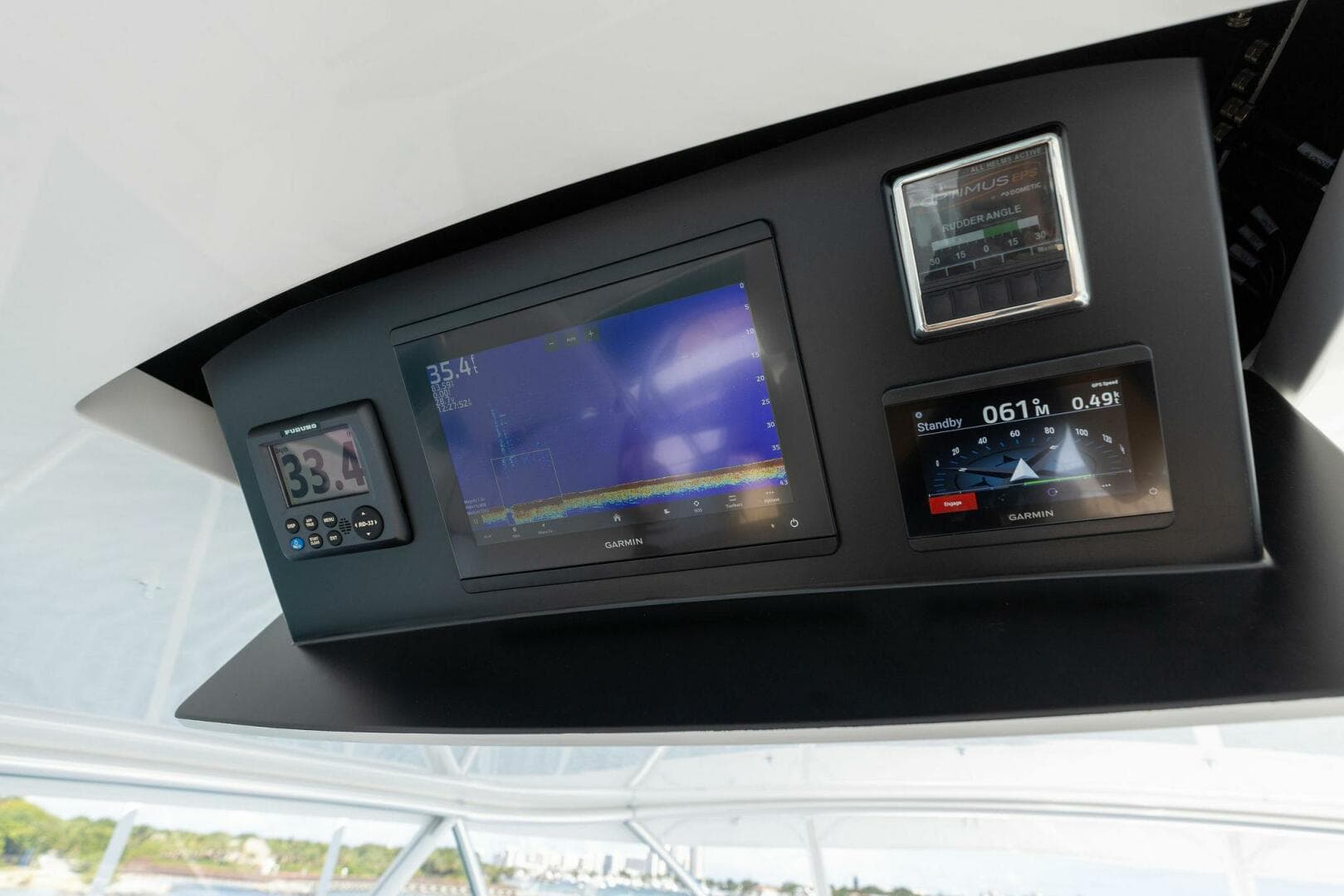 2026 Viking 82 Convertible — photo 106