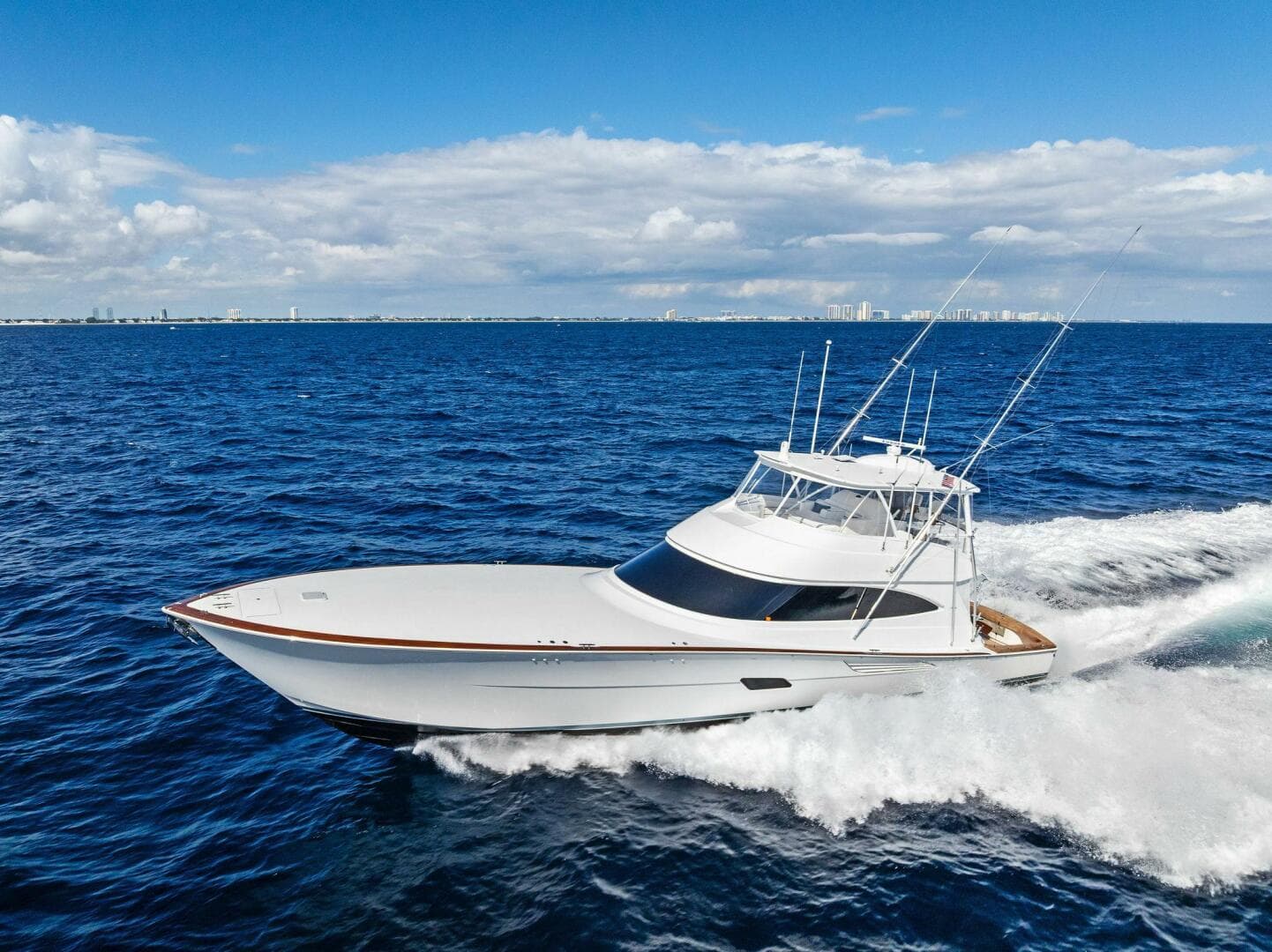 2026 Viking 82 Convertible — photo 161
