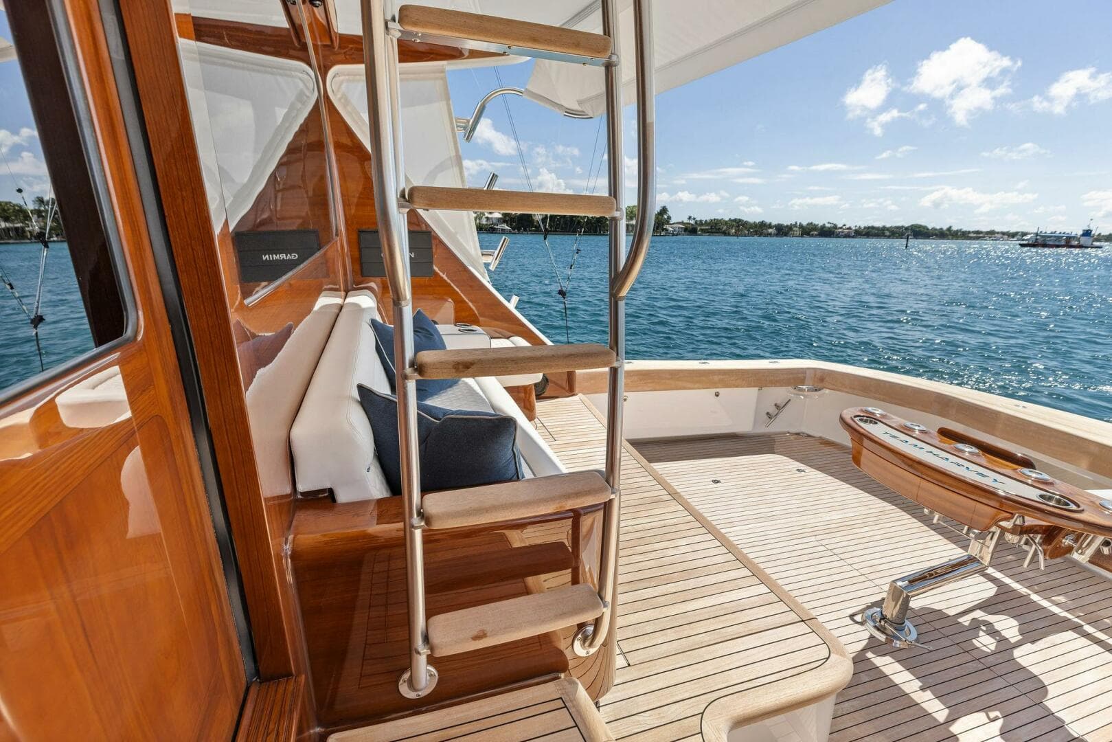 2026 Viking 82 Convertible — photo 133