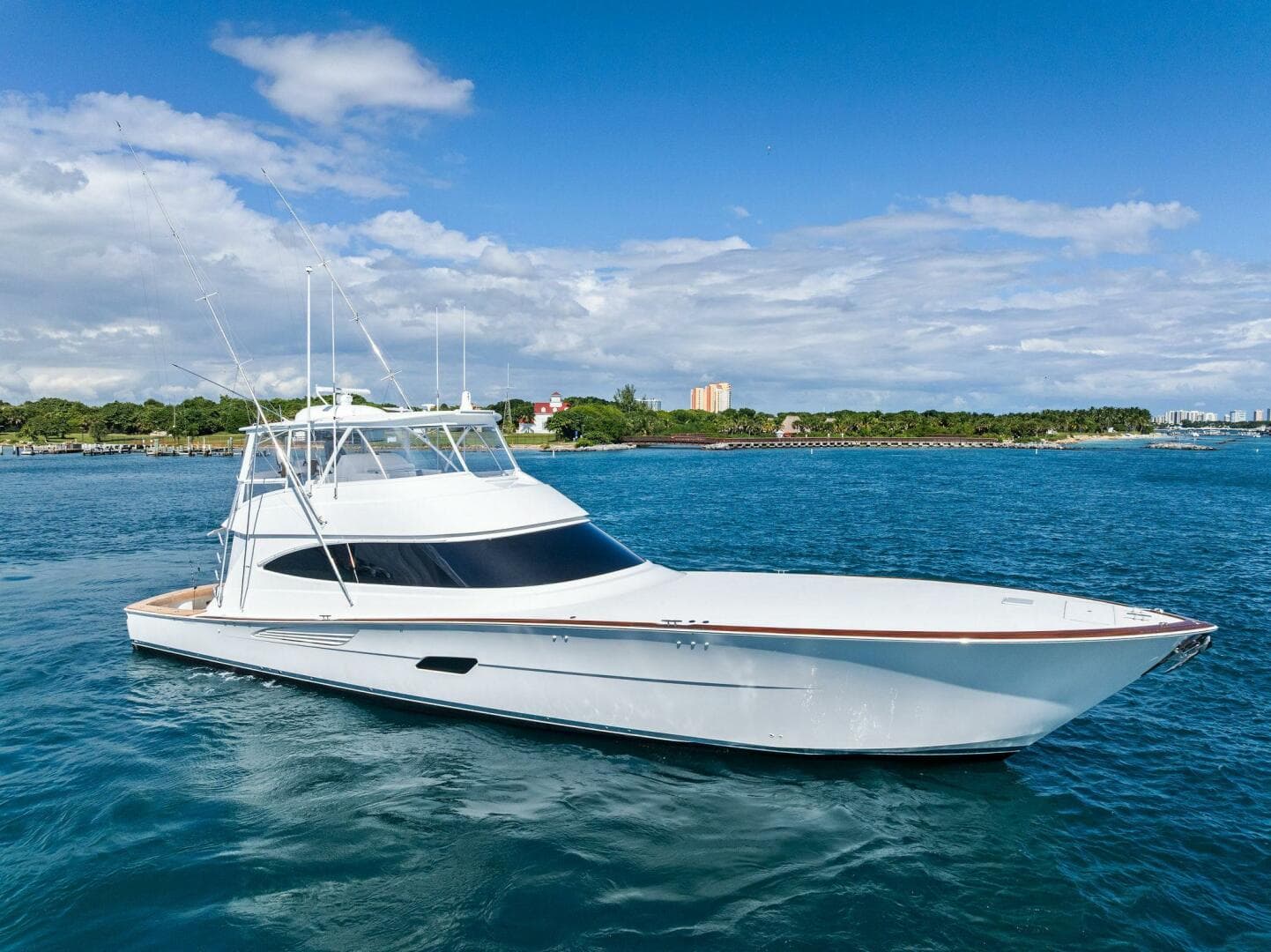 2026 Viking 82 Convertible — photo 176