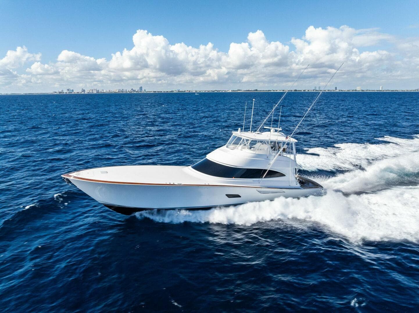 2026 Viking 82 Convertible — photo 154