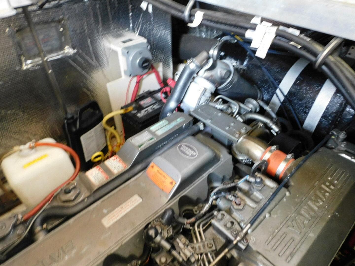 2003 Cruisers Yachts 3750 — photo 36