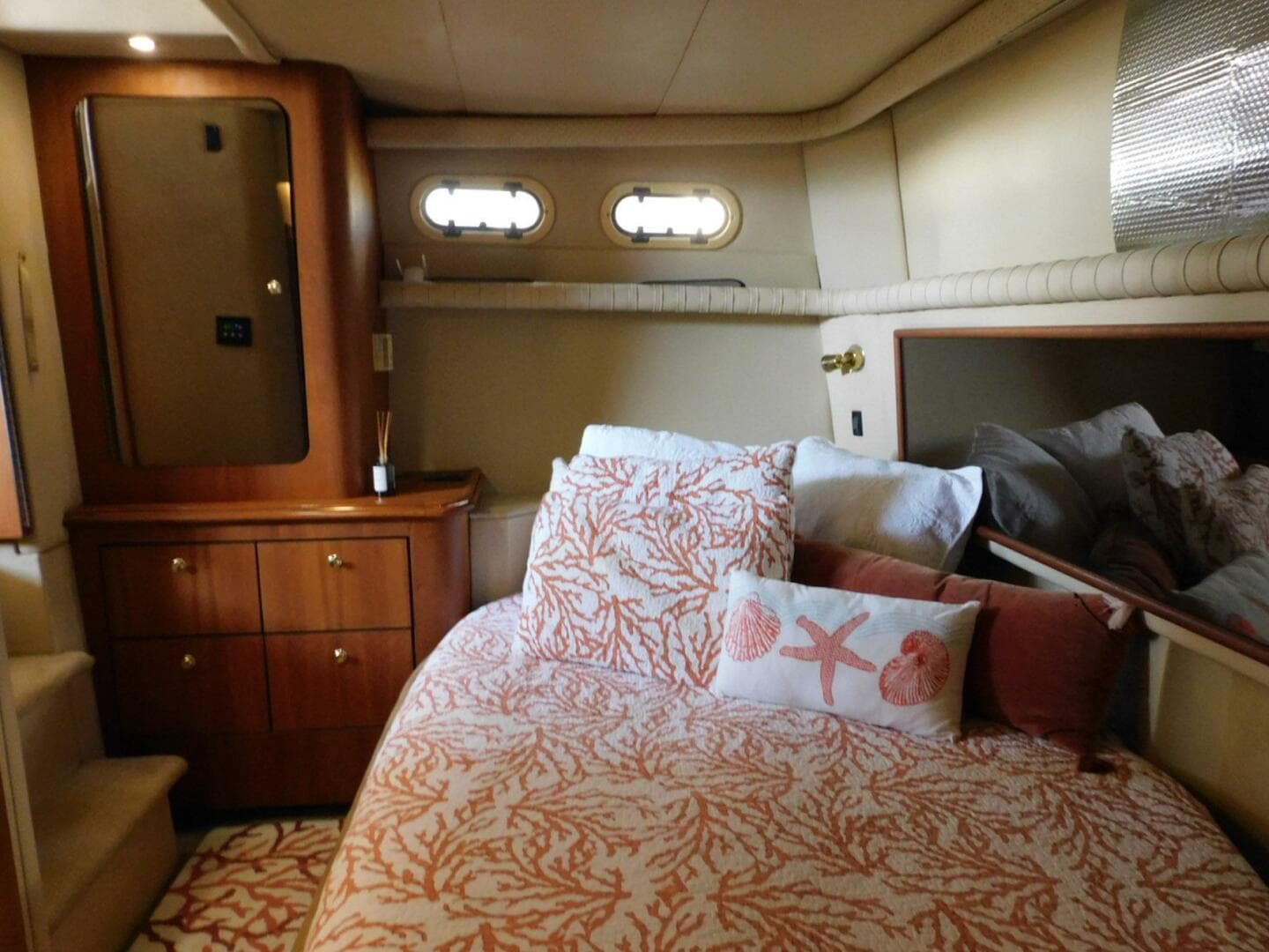 2003 Cruisers Yachts 3750 — photo 13