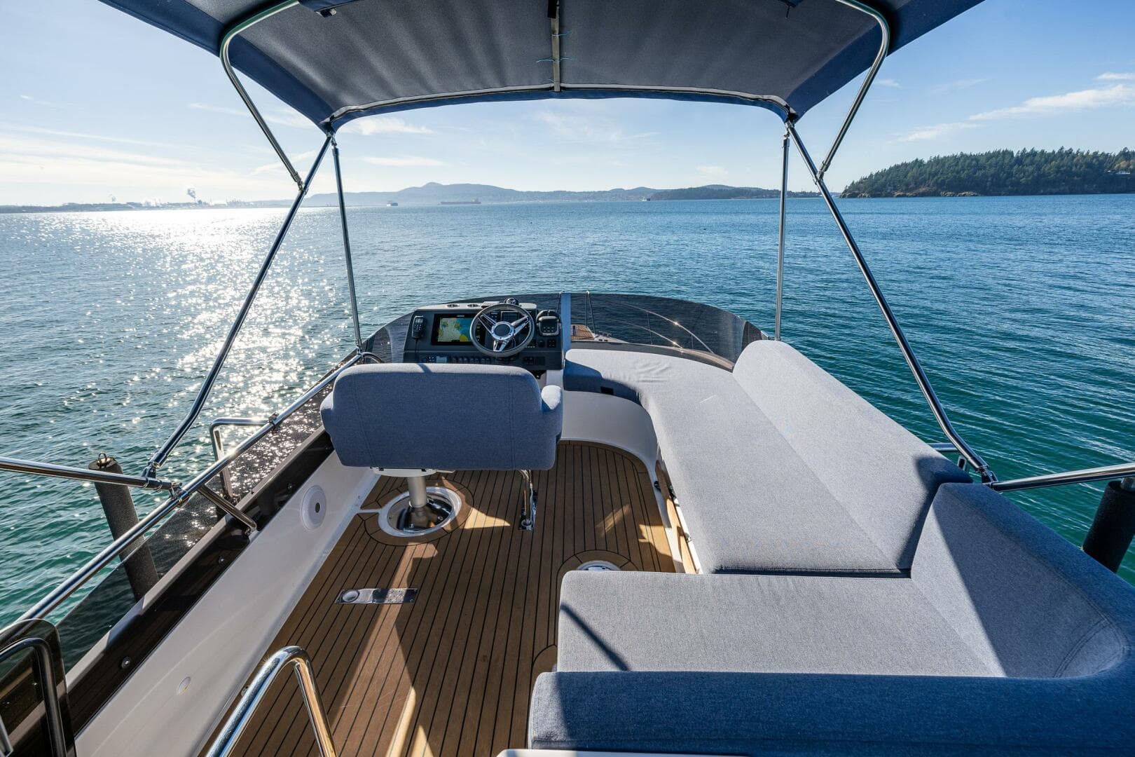 2023 Nimbus 405 Flybridge — photo 16