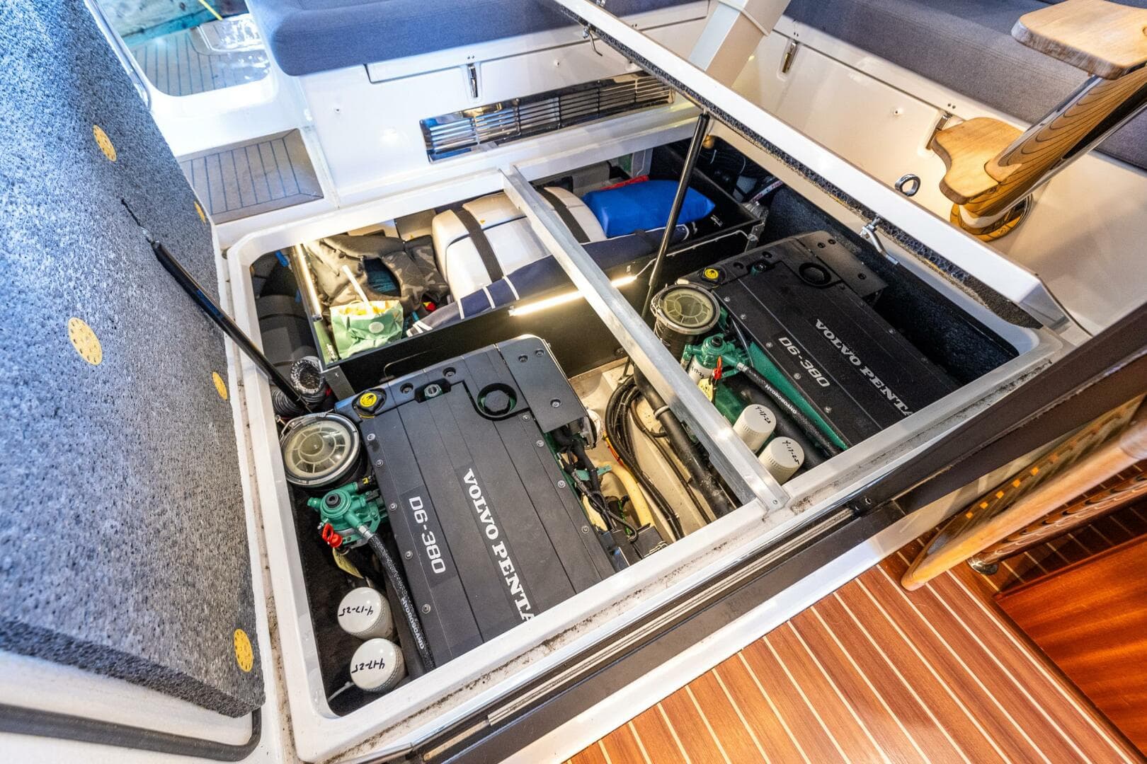 2023 Nimbus 405 Flybridge — photo 41