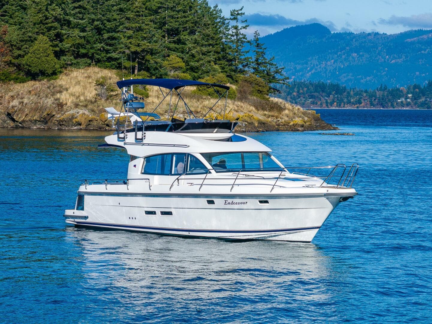 2023 Nimbus 405 Flybridge — photo 2