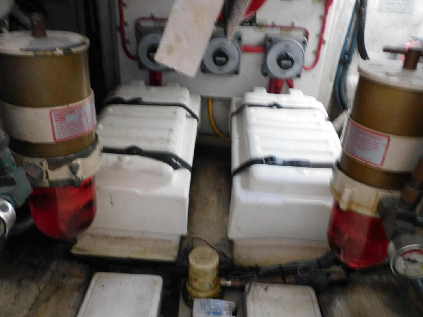 1999 Cabo 35 Flybridge Sportfisher — photo 41