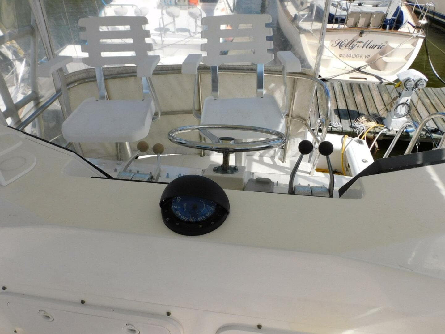 1999 Cabo 35 Flybridge Sportfisher — photo 25