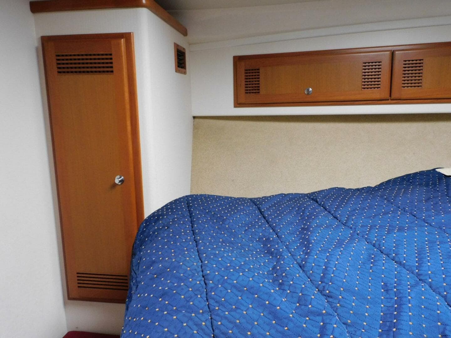 1999 Cabo 35 Flybridge Sportfisher — photo 14