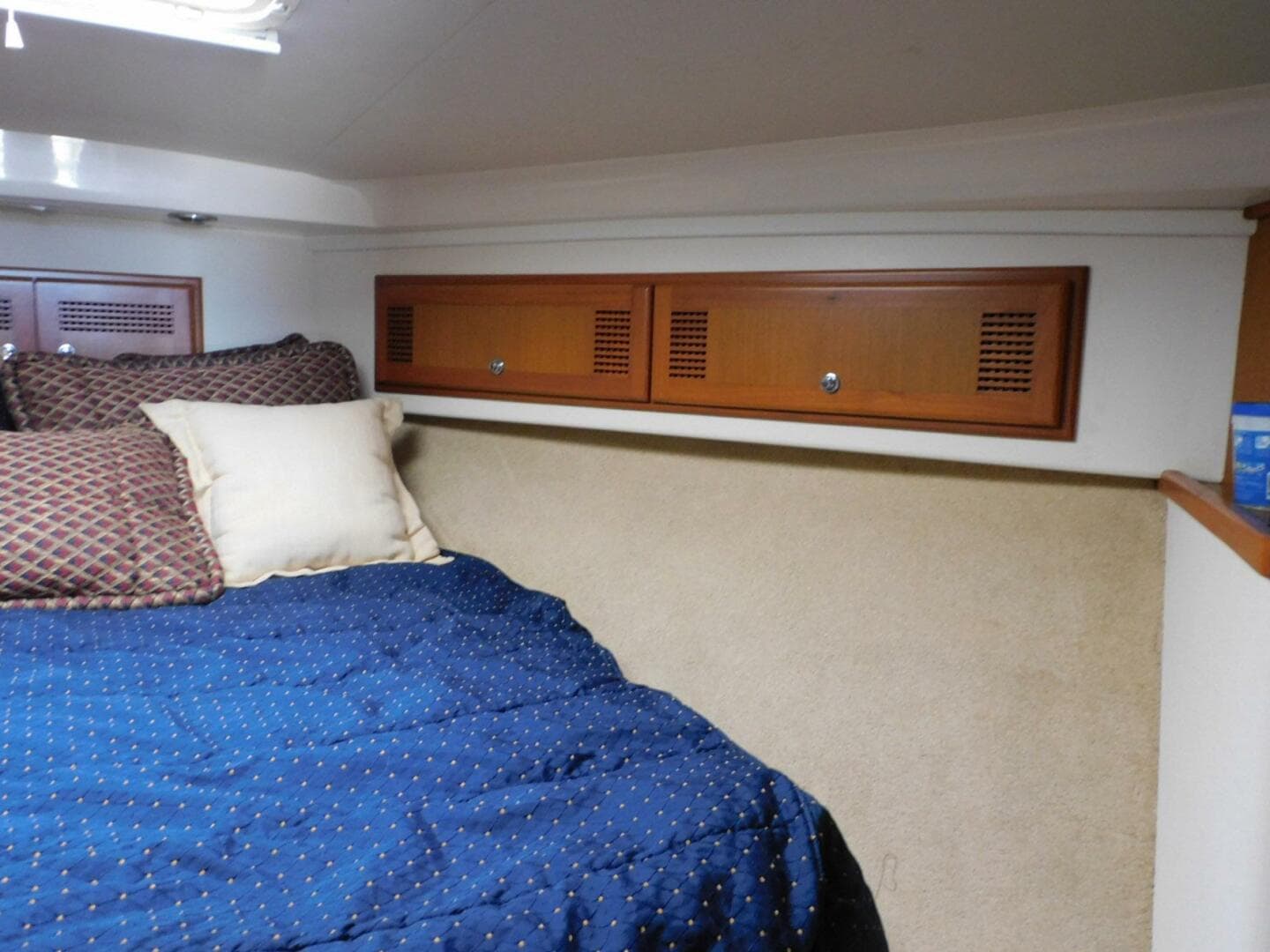 1999 Cabo 35 Flybridge Sportfisher — photo 17