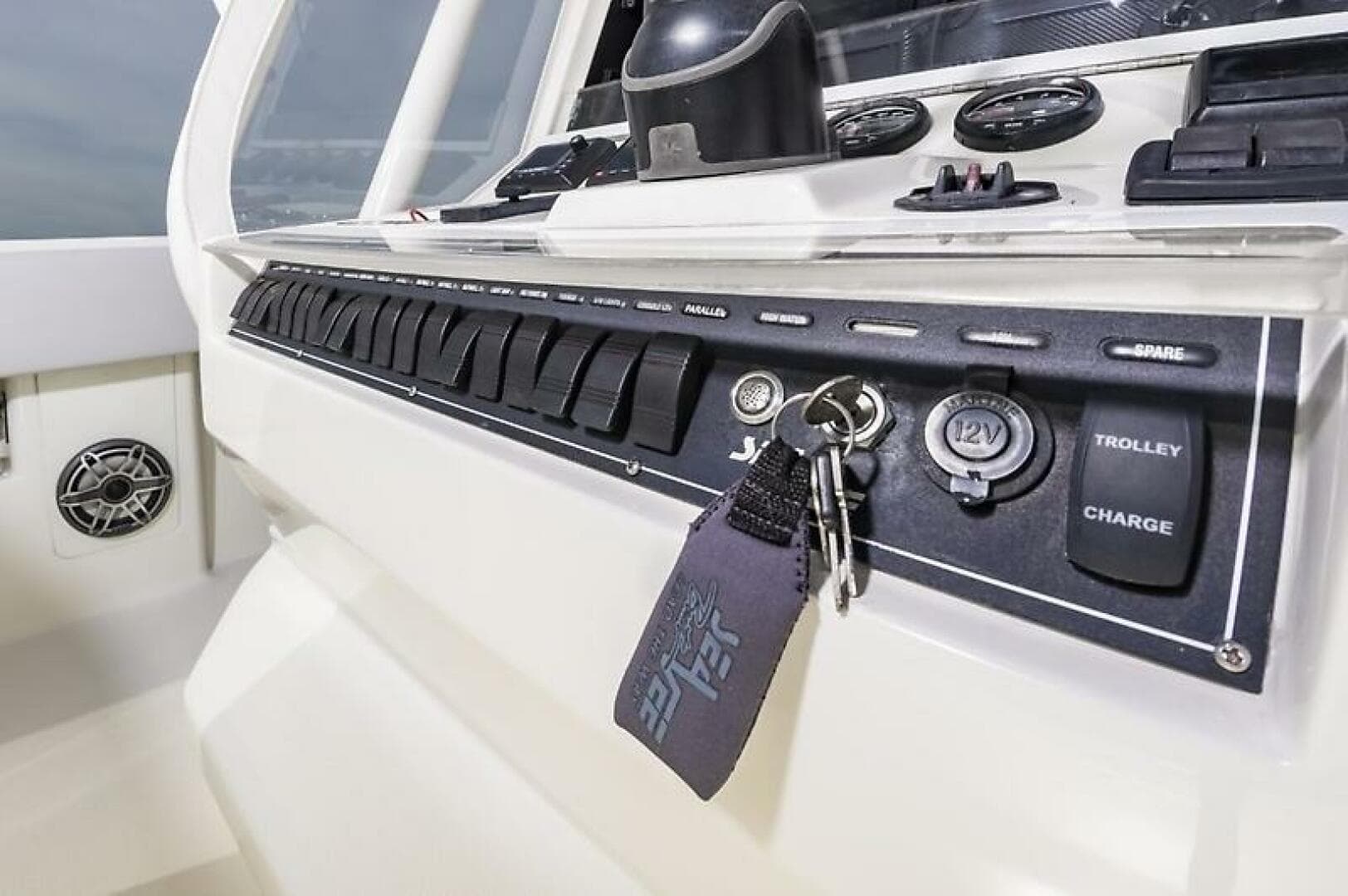 2020 Seavee 322Z — photo 36