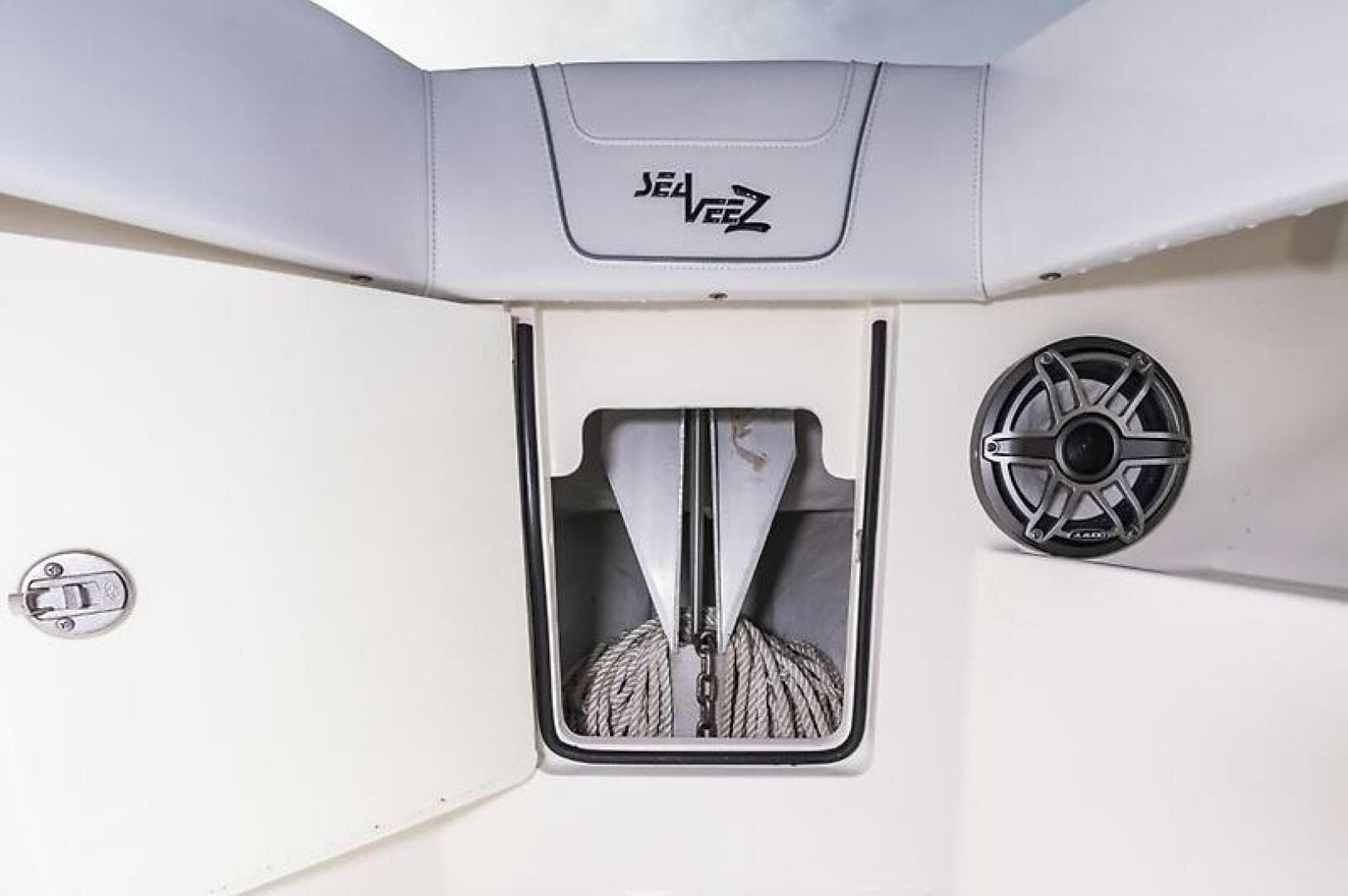 2020 Seavee 322Z — photo 35