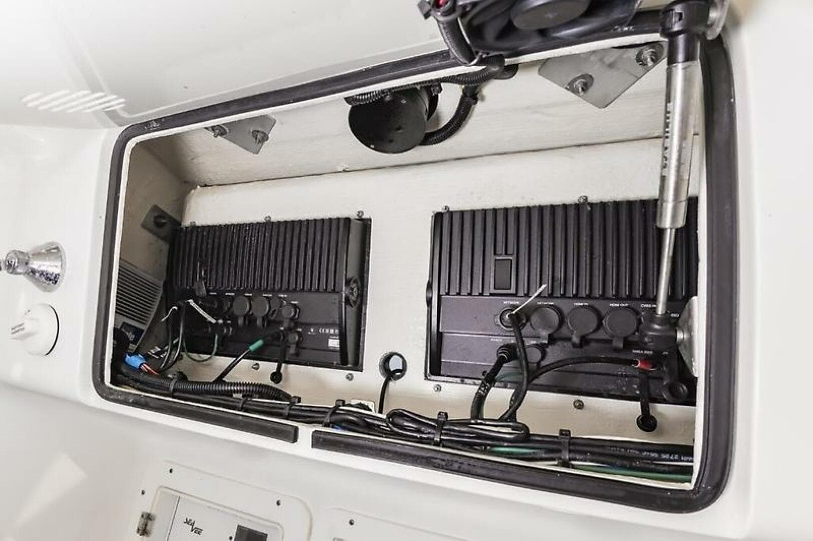 2020 Seavee 322Z — photo 39