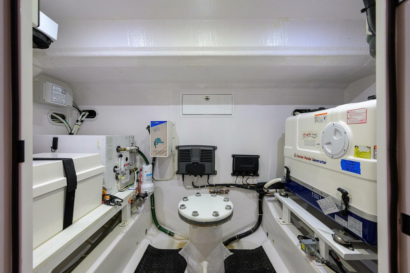 2024 Valhalla Boatworks V-55 — photo 38