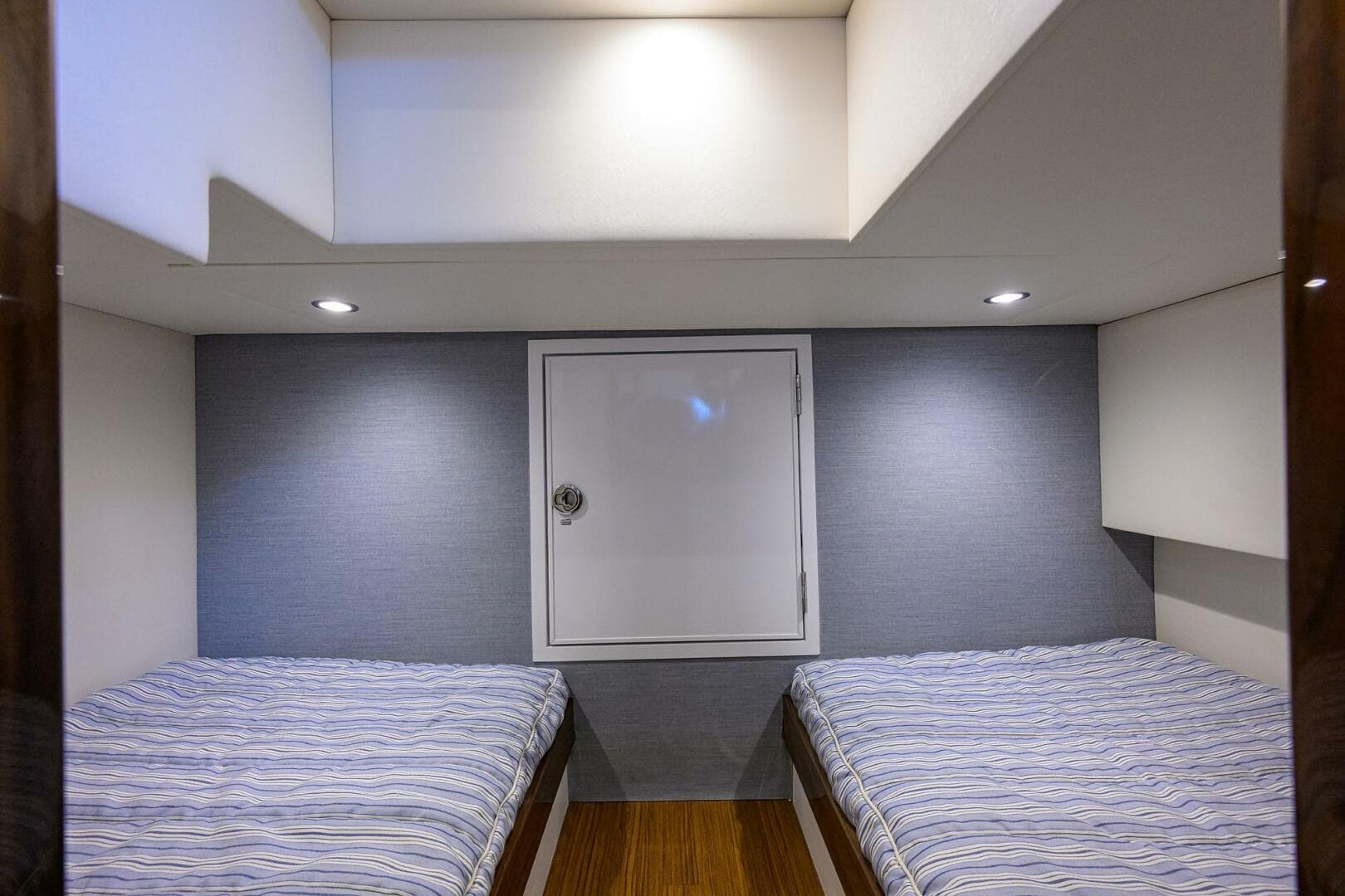 2024 Valhalla Boatworks V-55 — photo 9