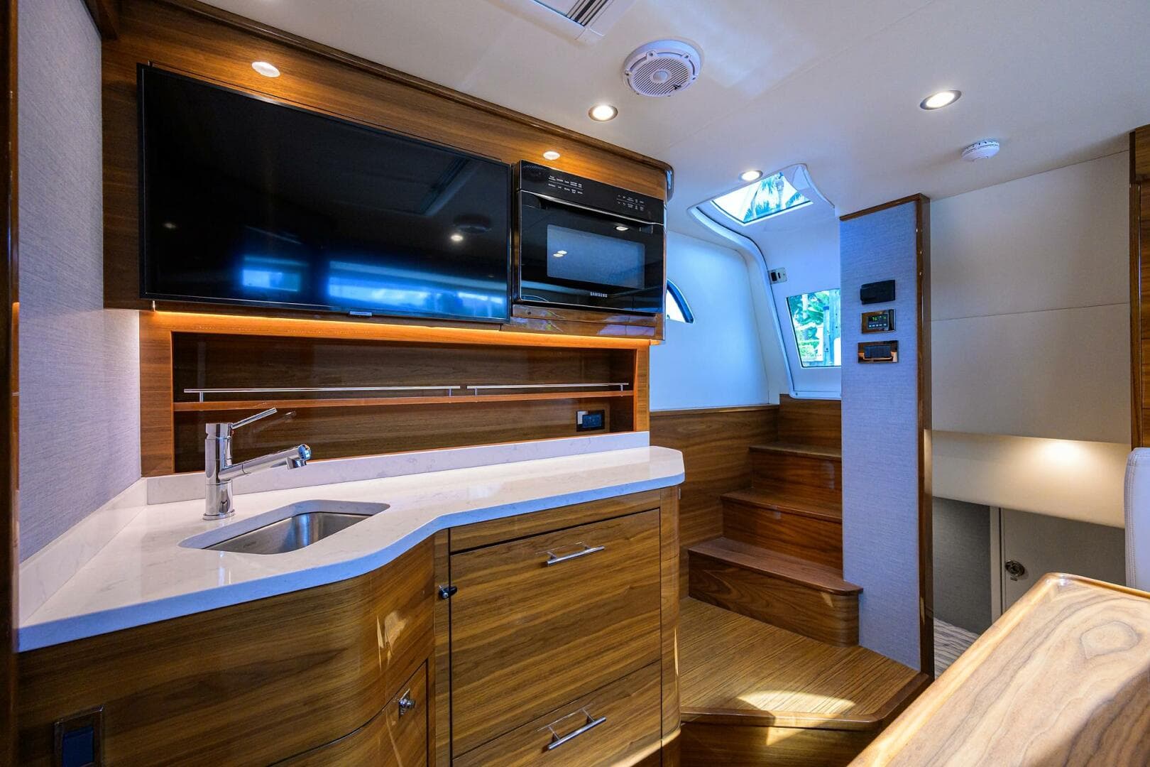 2024 Valhalla Boatworks V-55 — photo 5