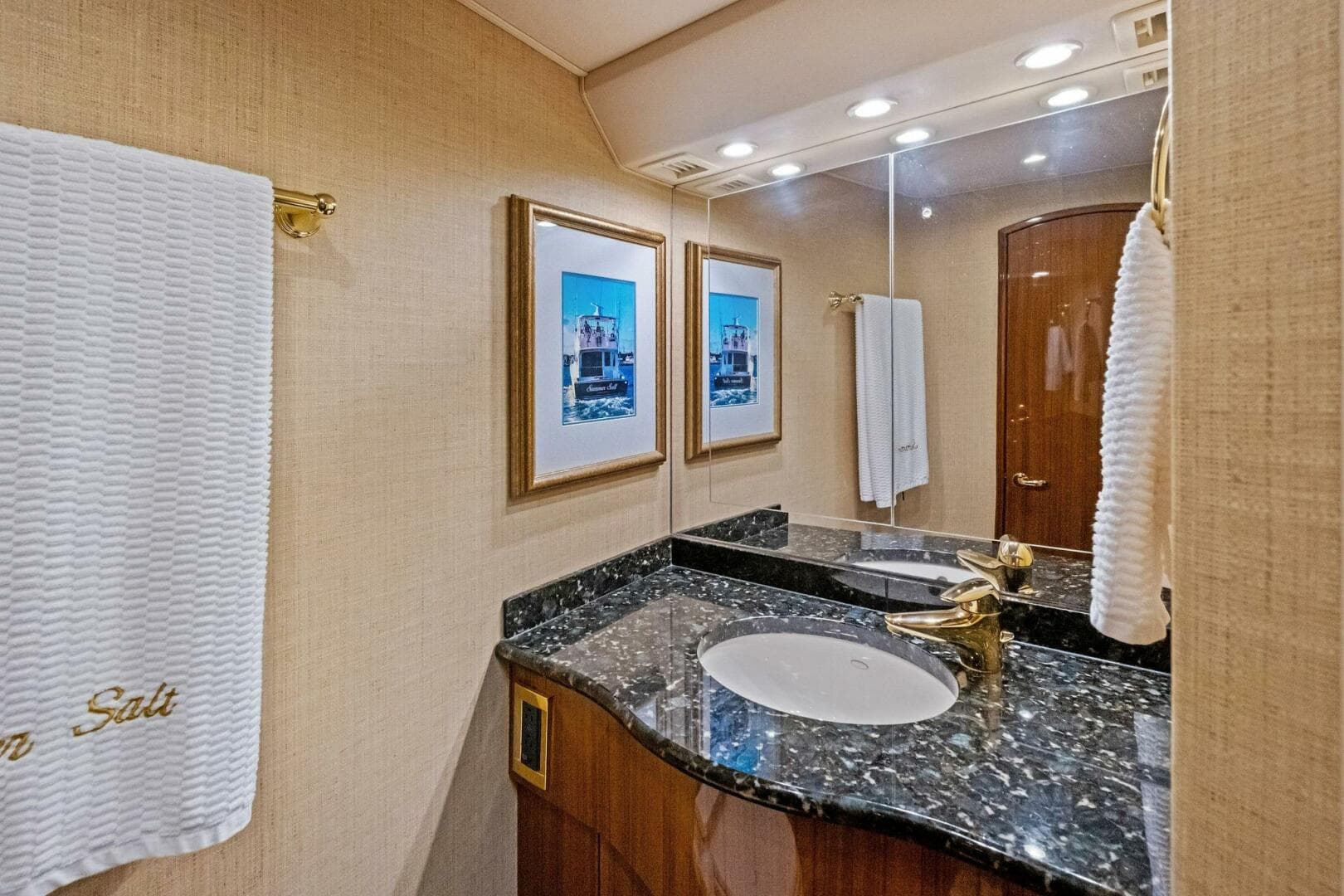 2006 Viking 56 Convertible — photo 27