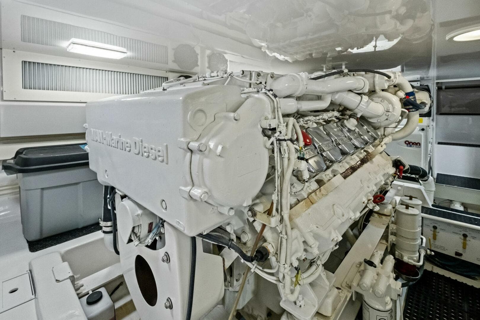 2006 Viking 56 Convertible — photo 59