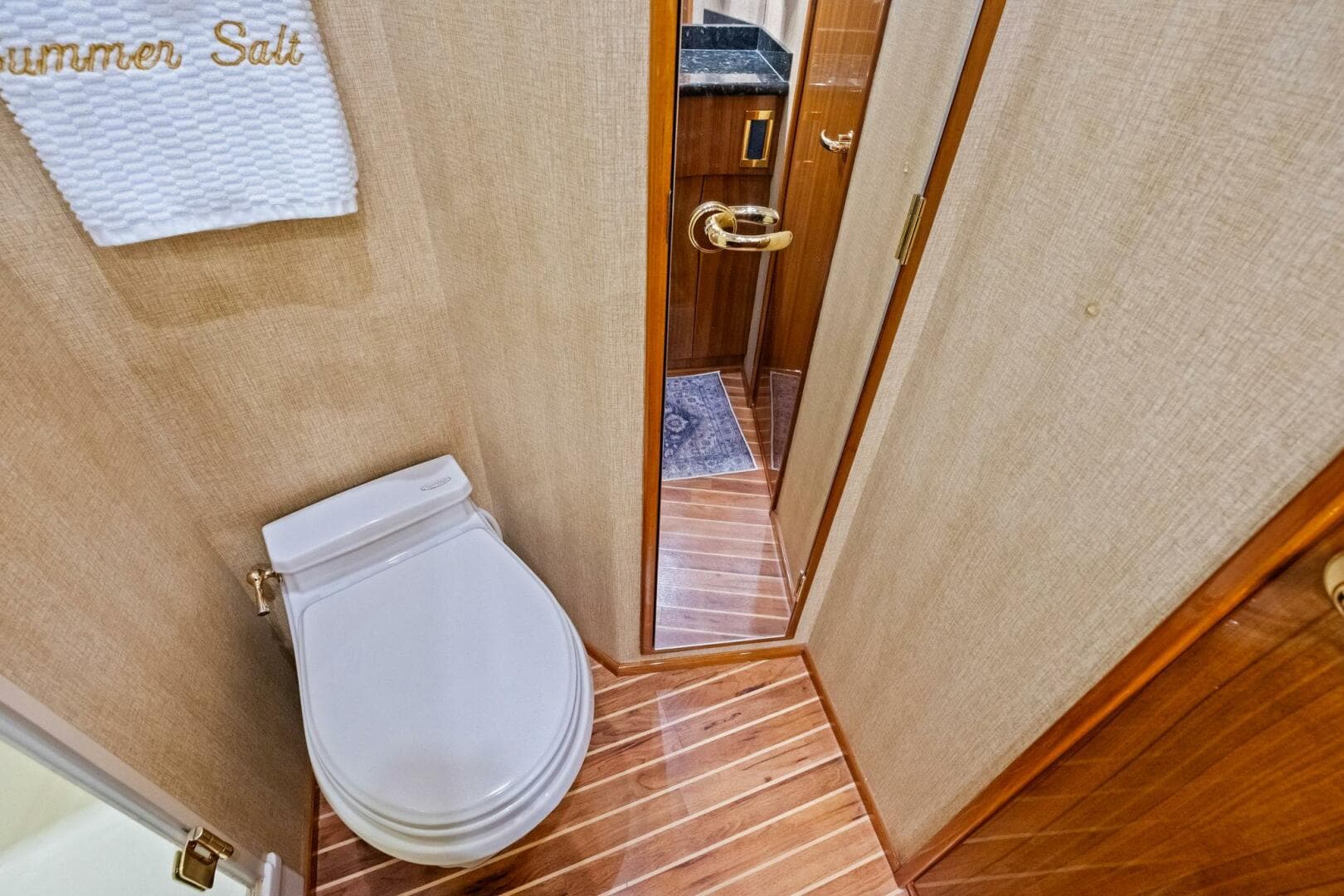 2006 Viking 56 Convertible — photo 21