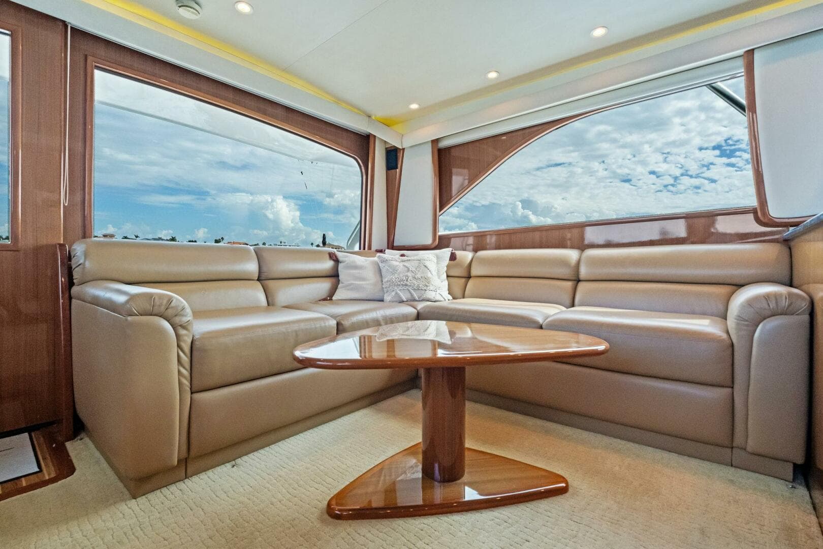 2006 Viking 56 Convertible — photo 7