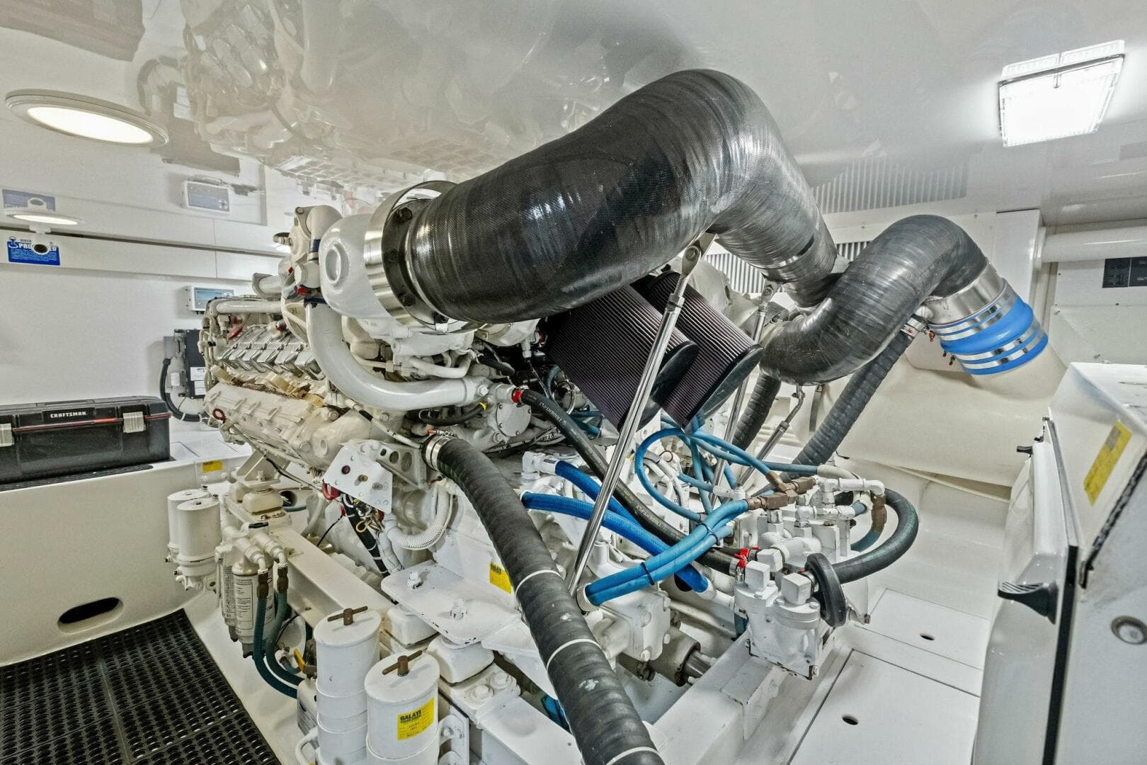 2006 Viking 56 Convertible — photo 57