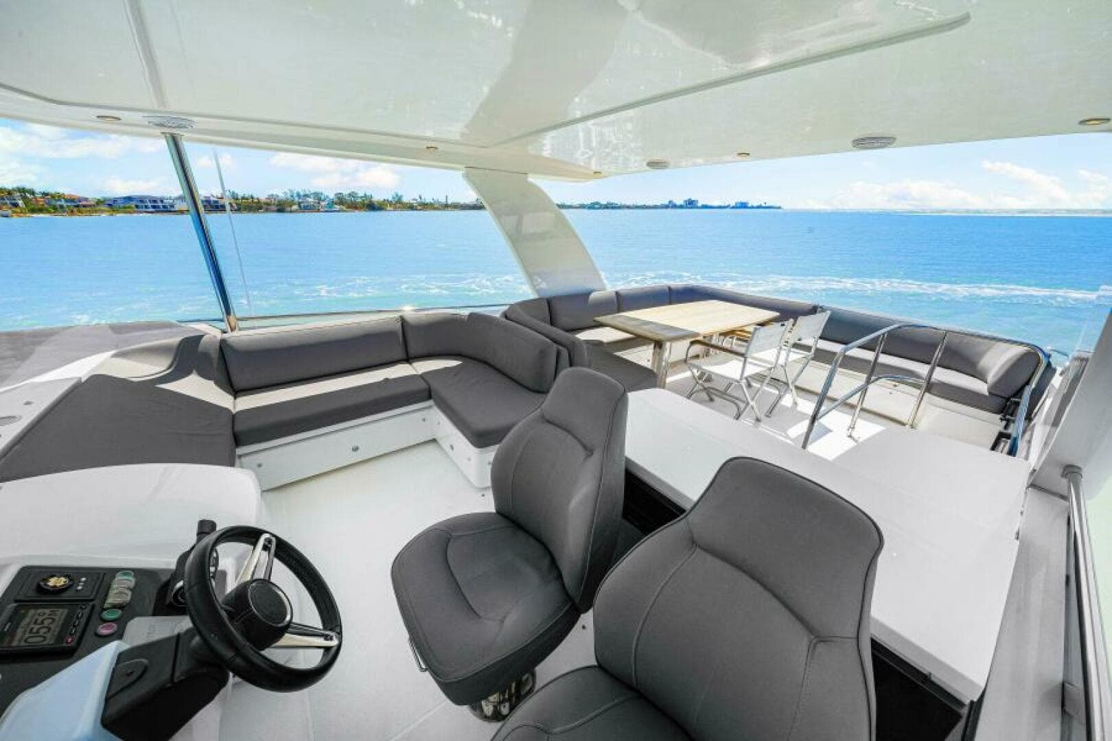 2017 Princess 56 — photo 55