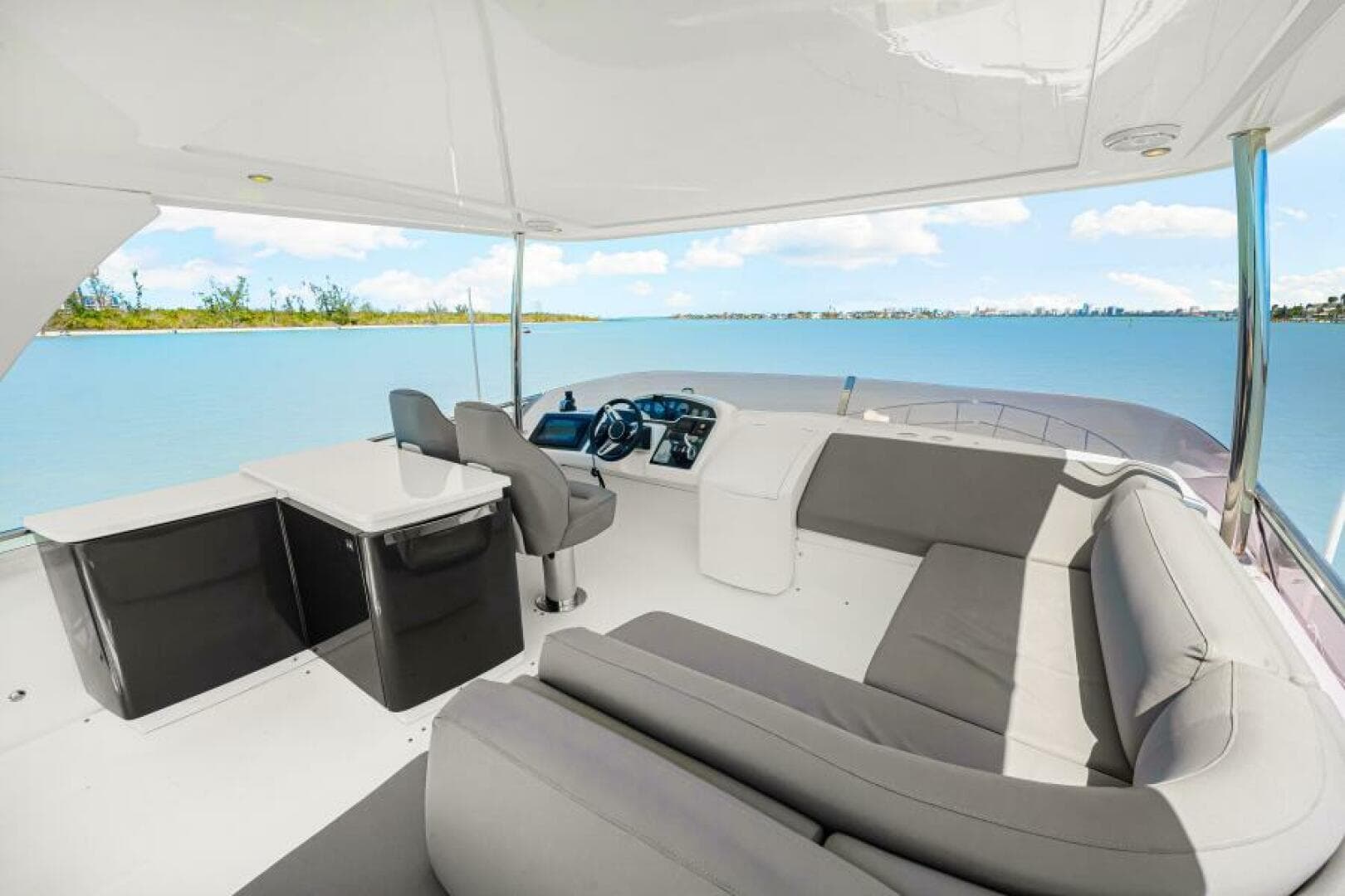 2017 Princess 56 — photo 51