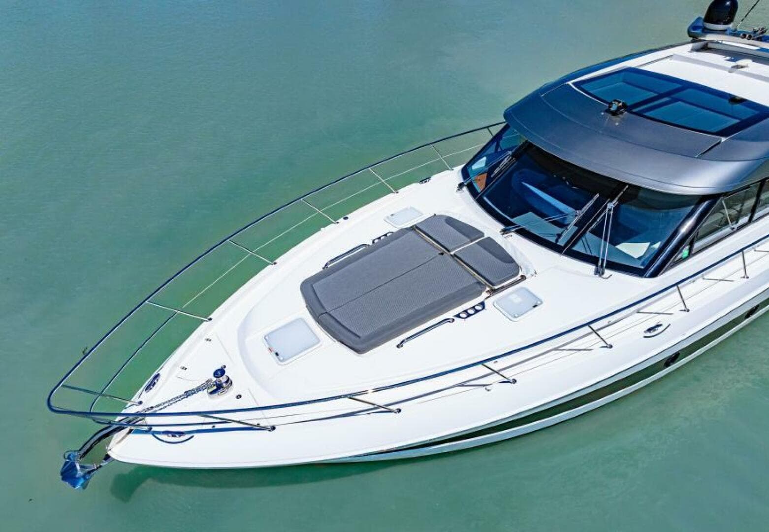 2022 Riviera 5400 Sport Yacht Platinum Edition — photo 10