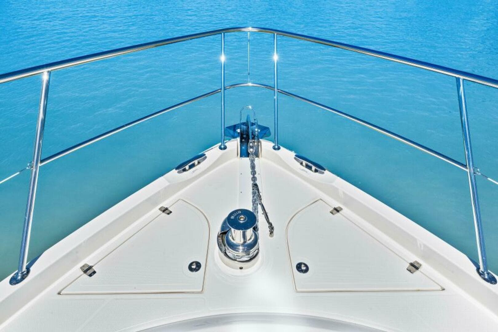 2022 Riviera 5400 Sport Yacht Platinum Edition — photo 52