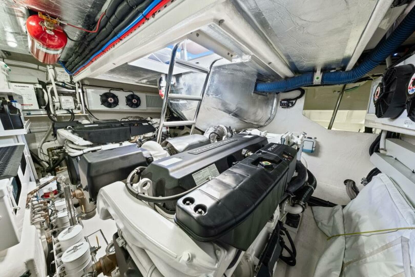 2022 Riviera 5400 Sport Yacht Platinum Edition — photo 91