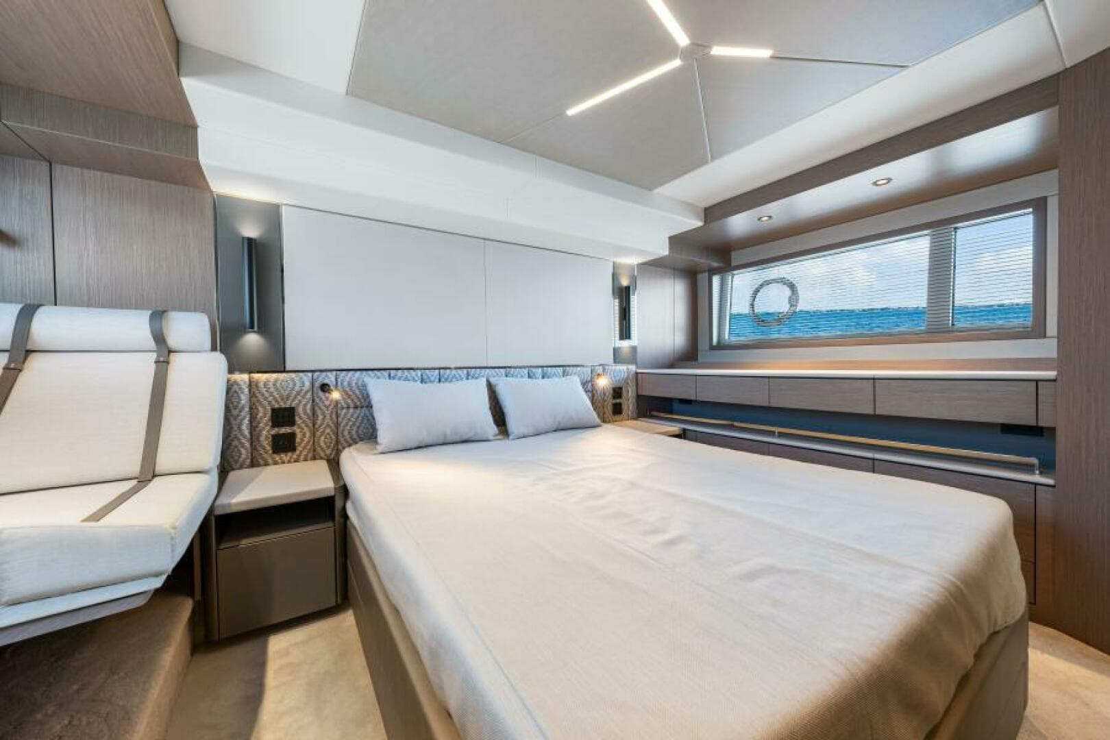 2021 Sunseeker Manhattan 55 — photo 62