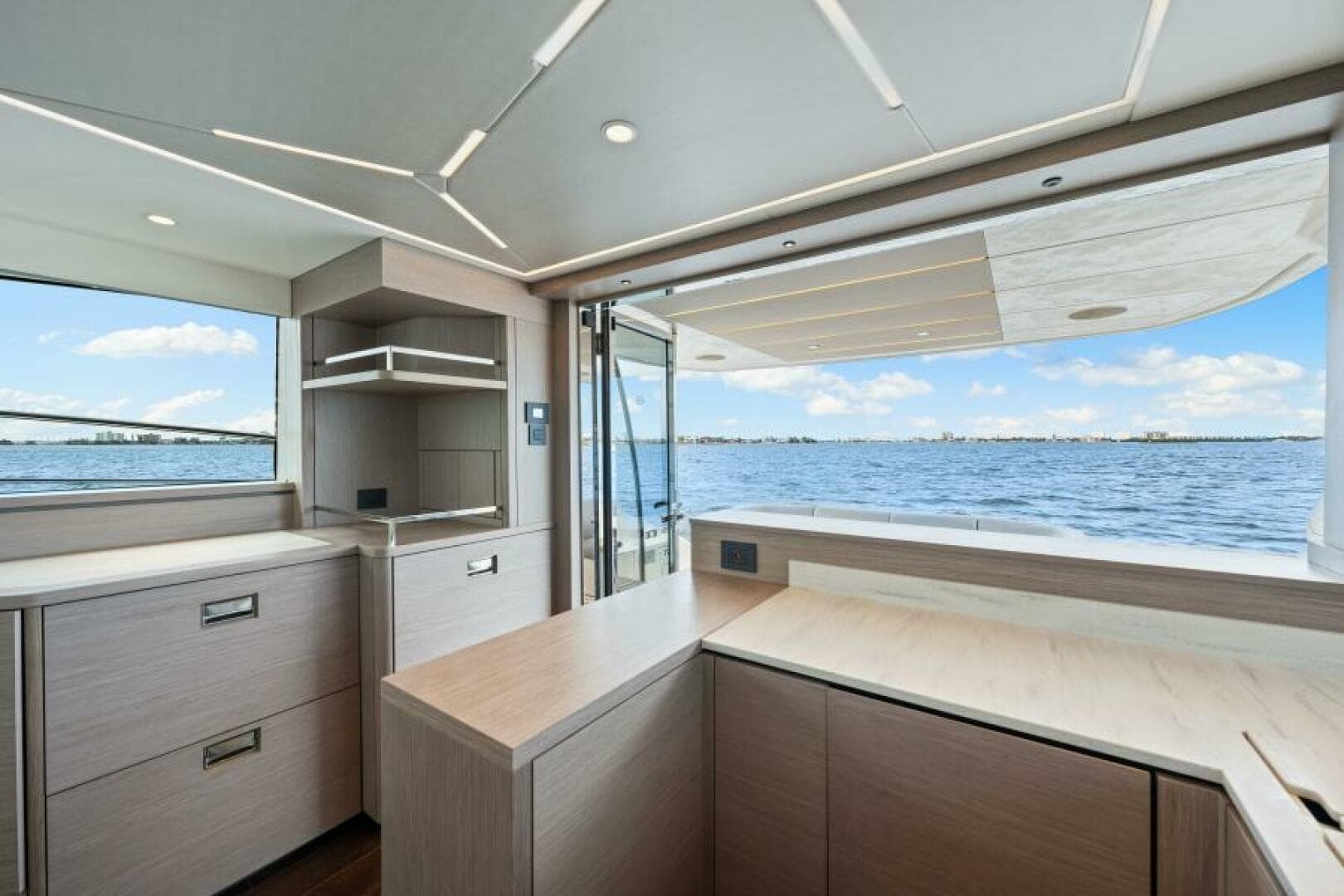 2021 Sunseeker Manhattan 55 — photo 54